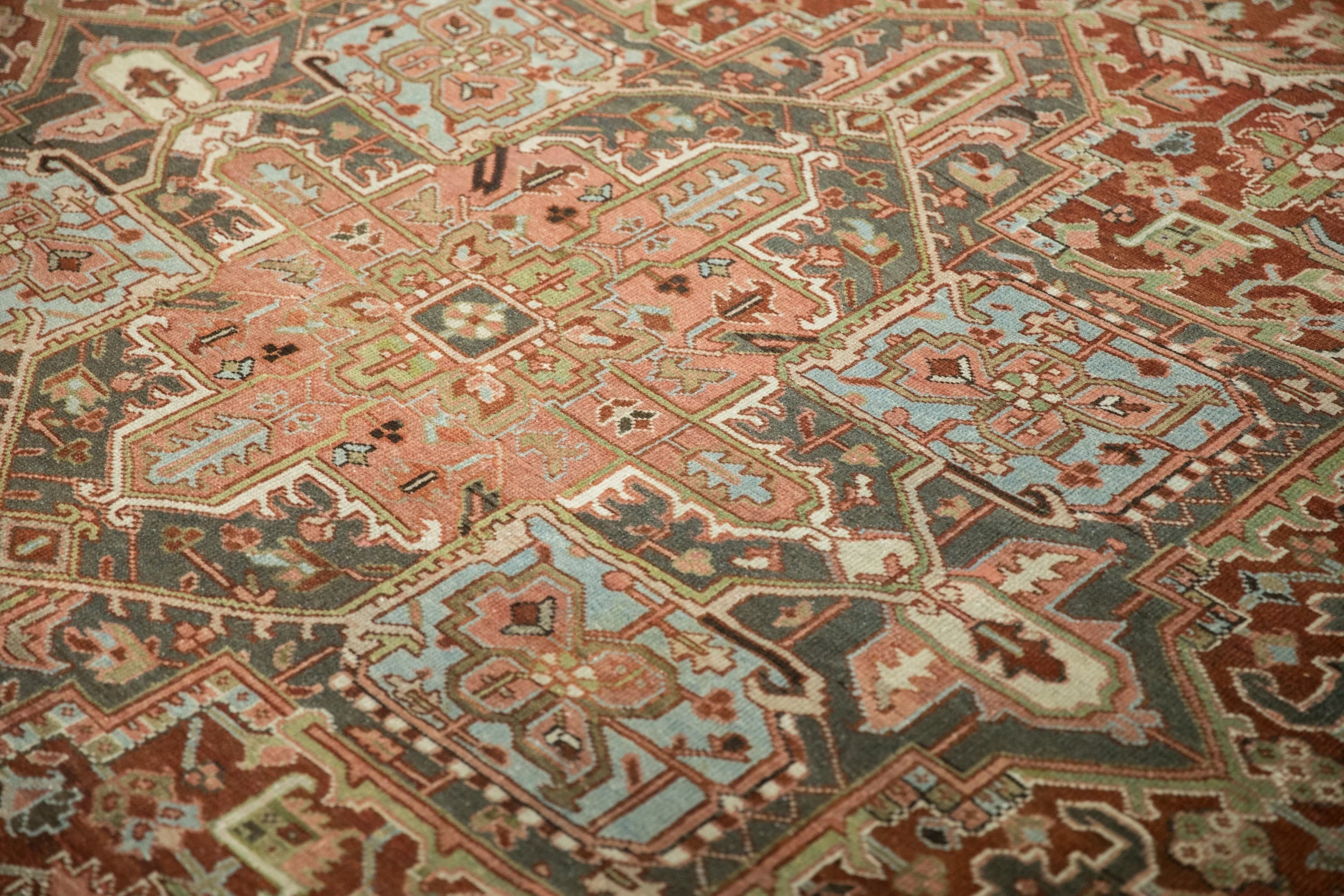 9.5x12.5 Vintage Distressed Heriz Carpet - Image 6