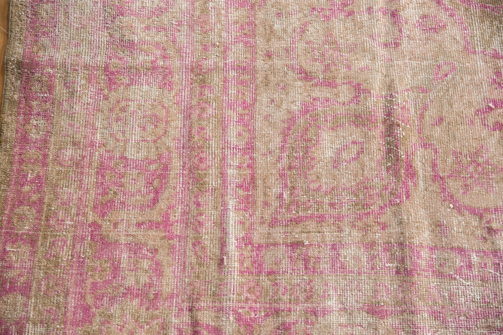 9.5x12.5 Vintage Distressed Sivas Carpet - Image 11