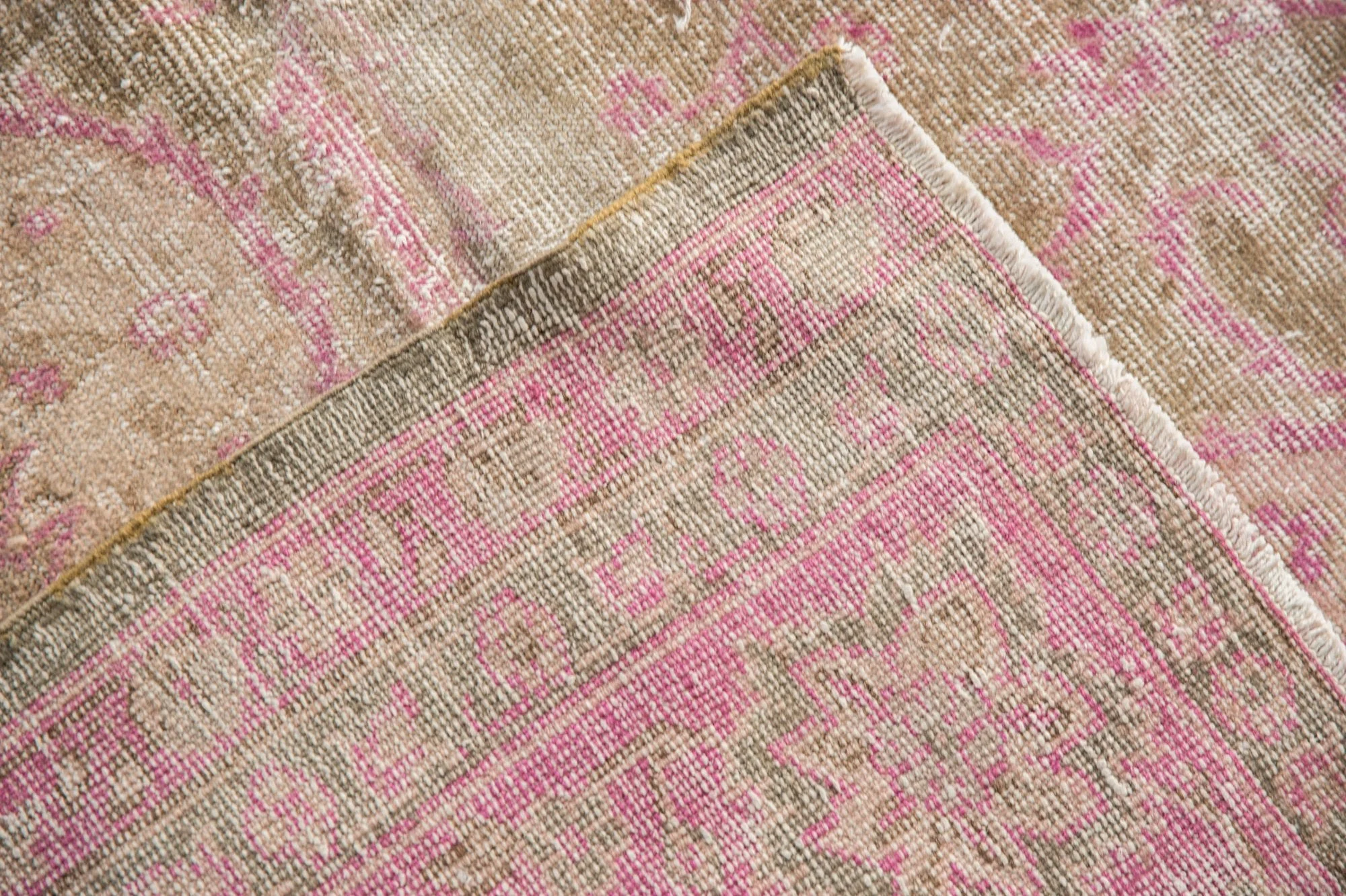 9.5x12.5 Vintage Distressed Sivas Carpet - Image 14