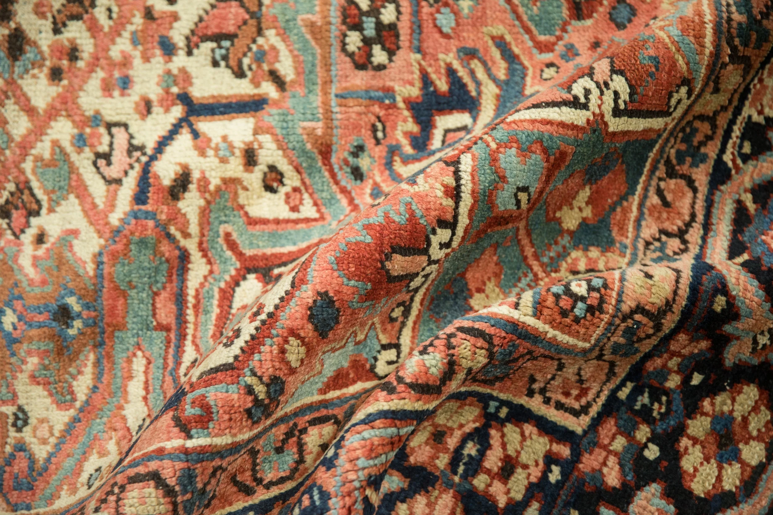 9.5x12 Vintage Heriz Carpet - Image 14