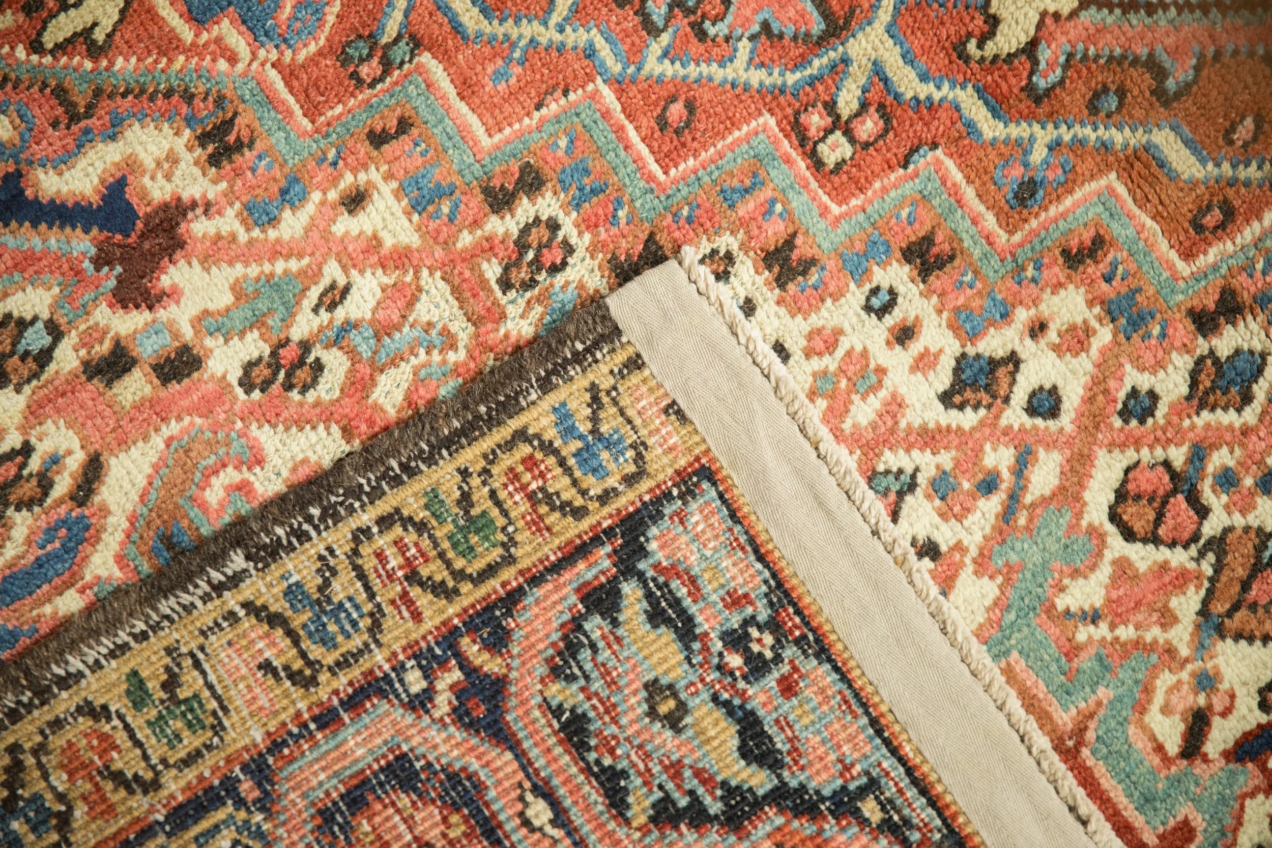 9.5x12 Vintage Heriz Carpet - Image 15