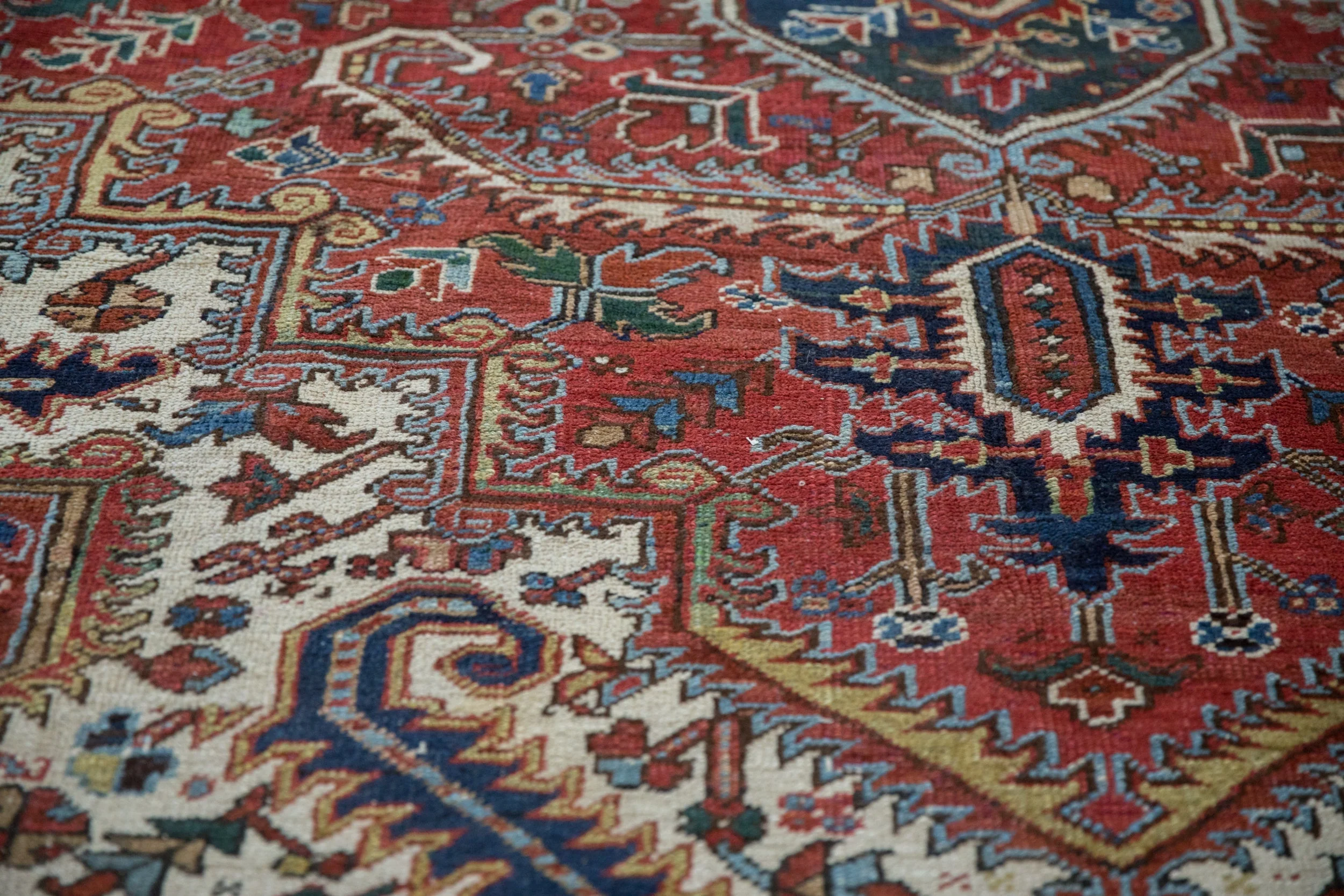 9.5x12 Vintage Heriz Carpet - Image 12