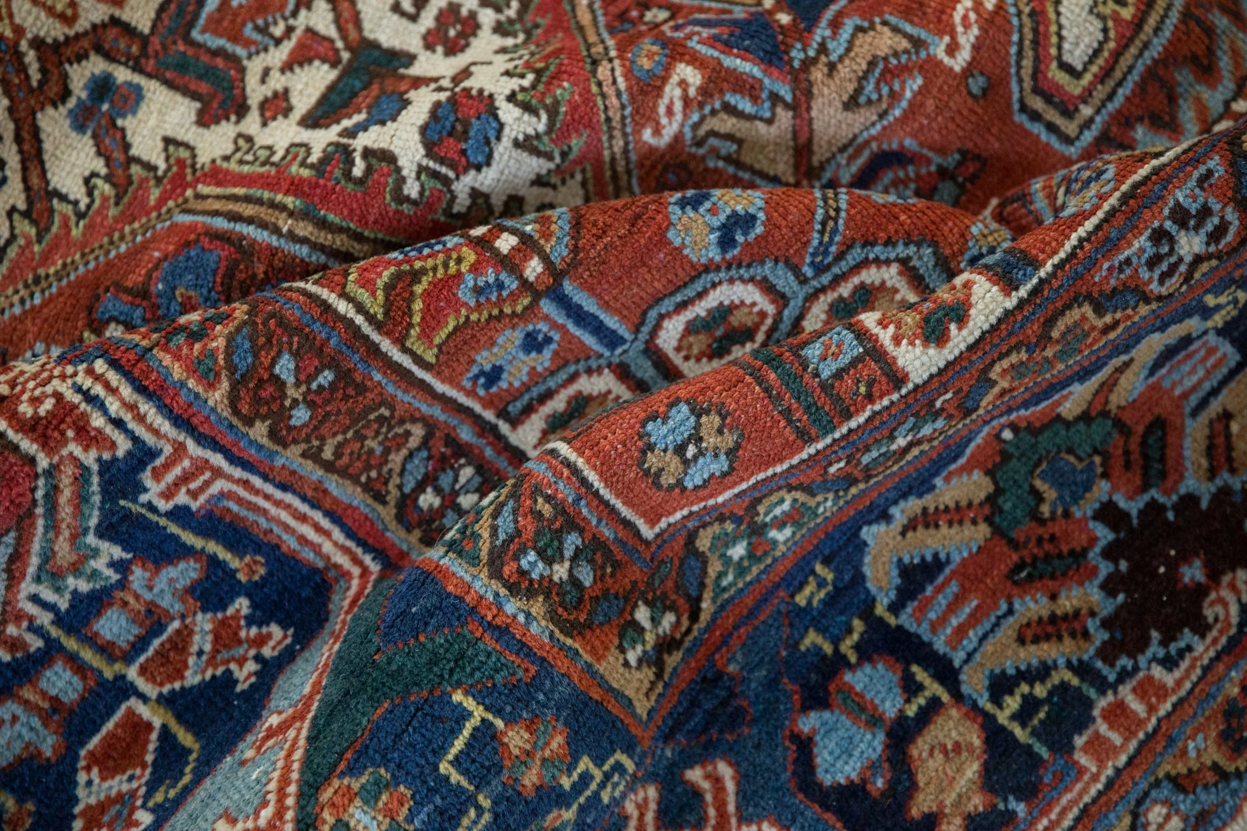 9.5x12 Vintage Heriz Carpet - Image 14
