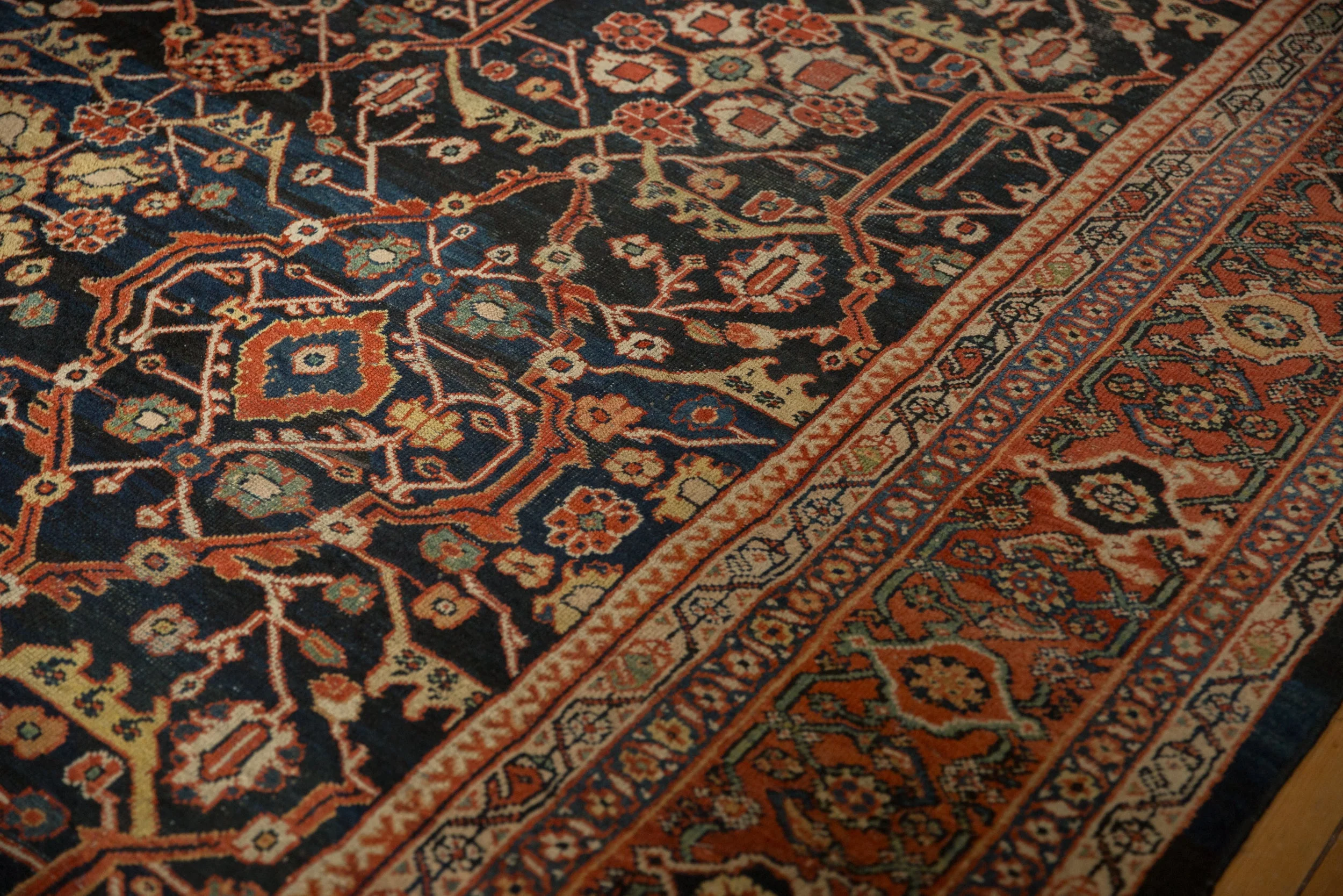 9.5x12 Vintage Mahal Carpet - Image 6