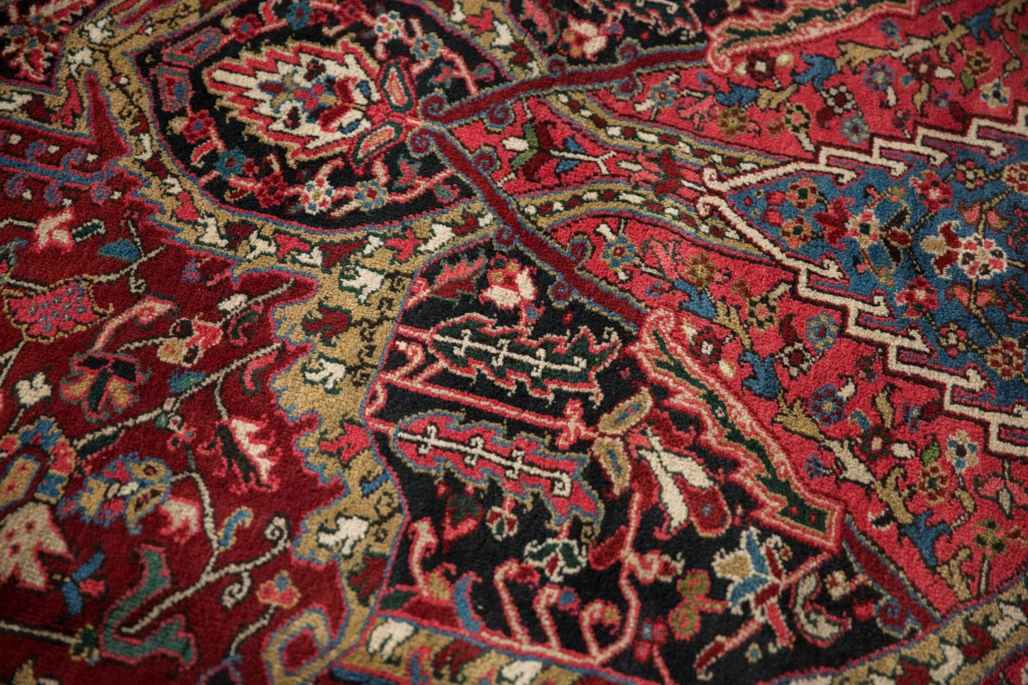 9.5x13 Vintage Ahar Carpet - Image 10