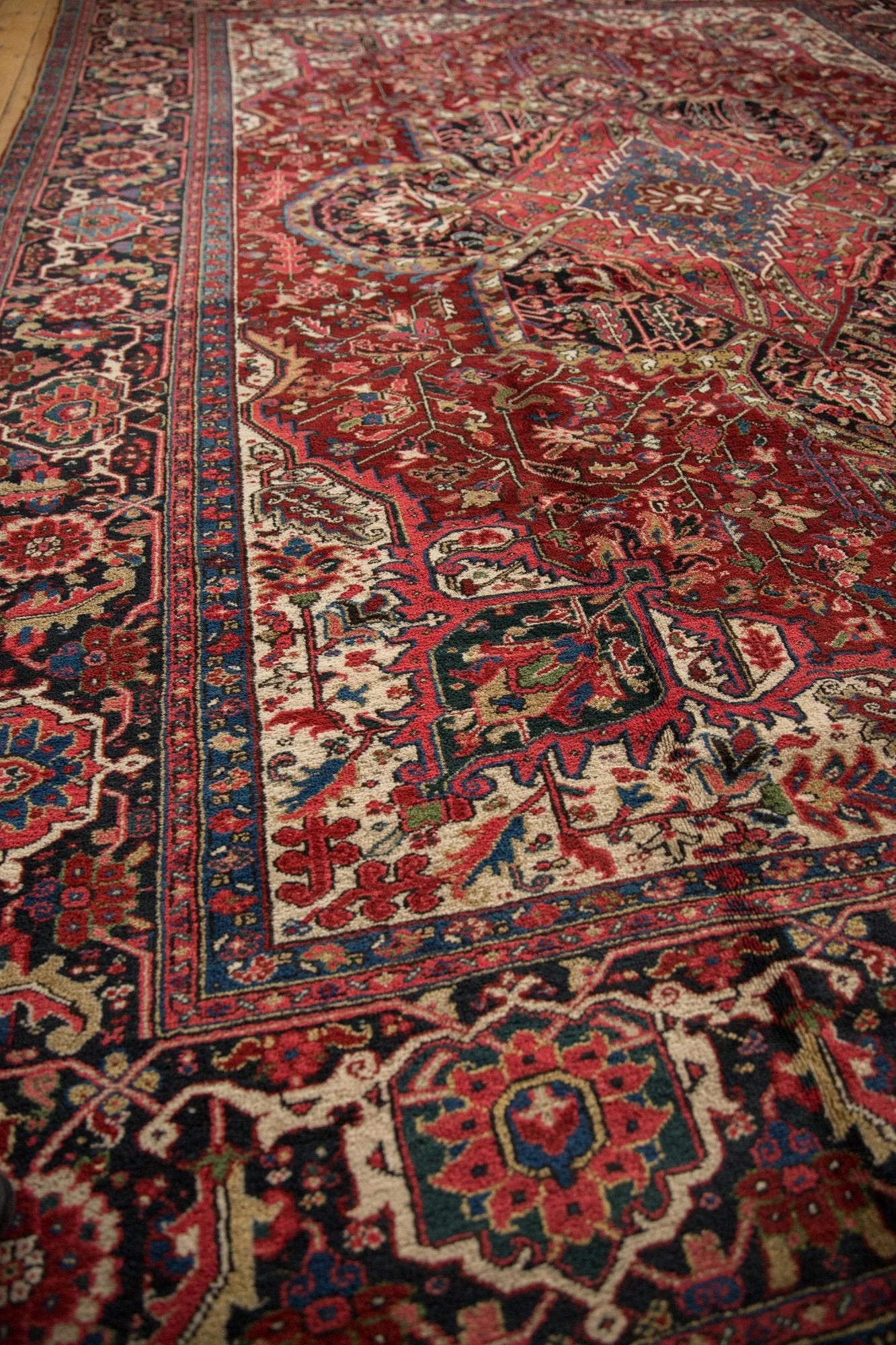 9.5x13 Vintage Ahar Carpet - Image 11
