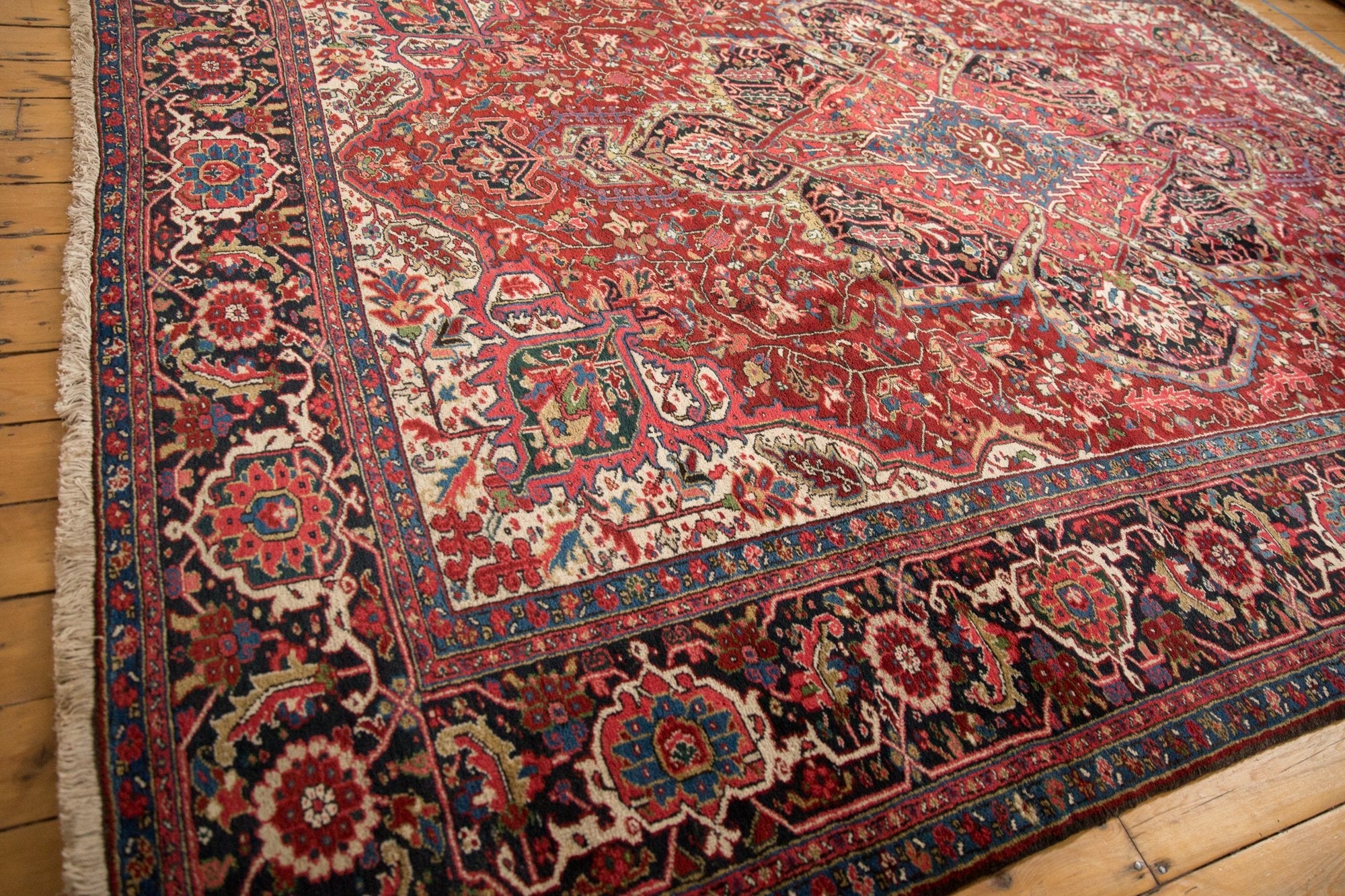 9.5x13 Vintage Ahar Carpet - Image 3