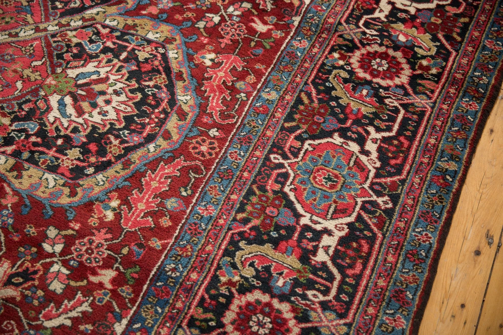 9.5x13 Vintage Ahar Carpet - Image 5