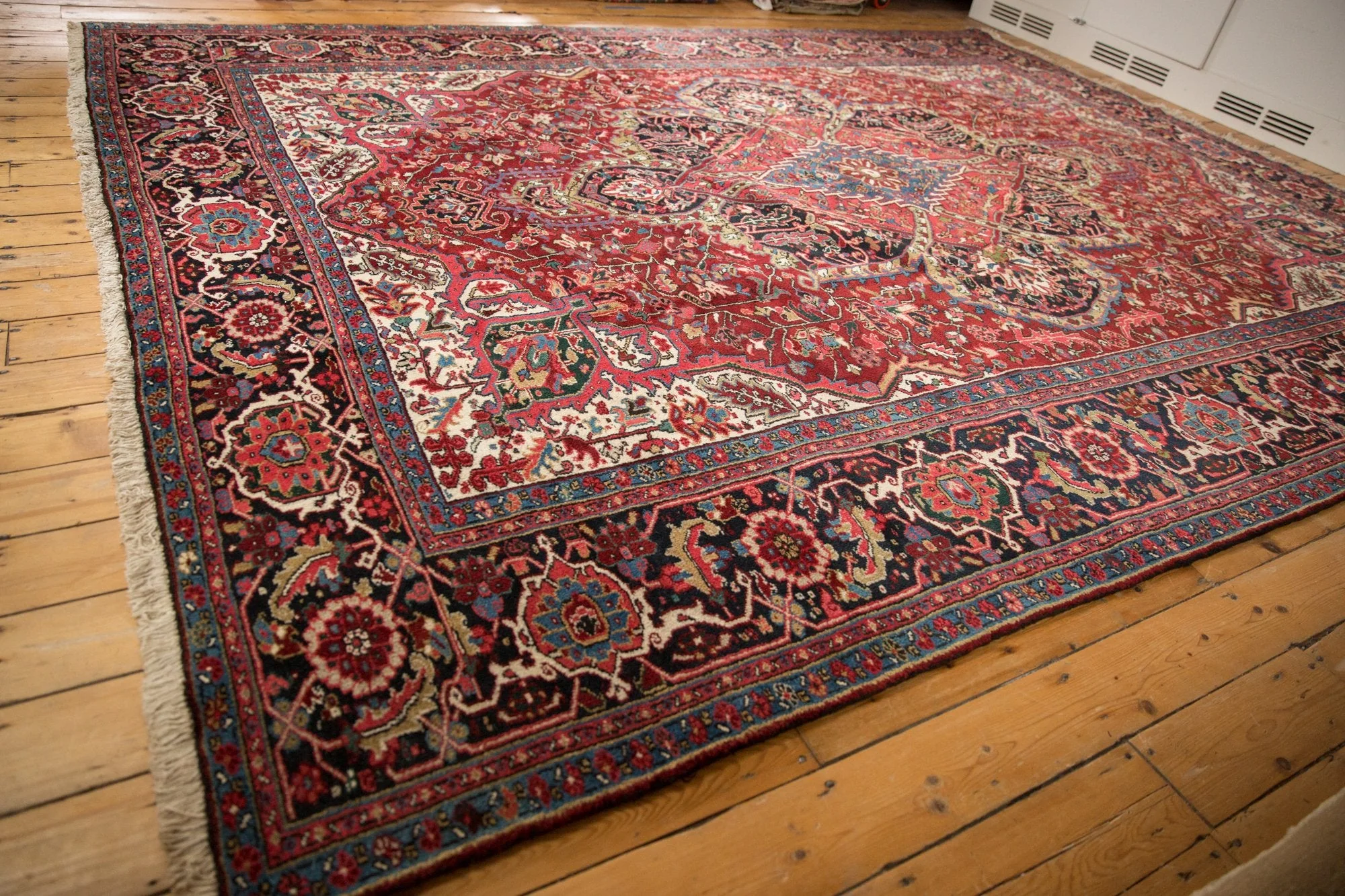 9.5x13 Vintage Ahar Carpet - Image 8