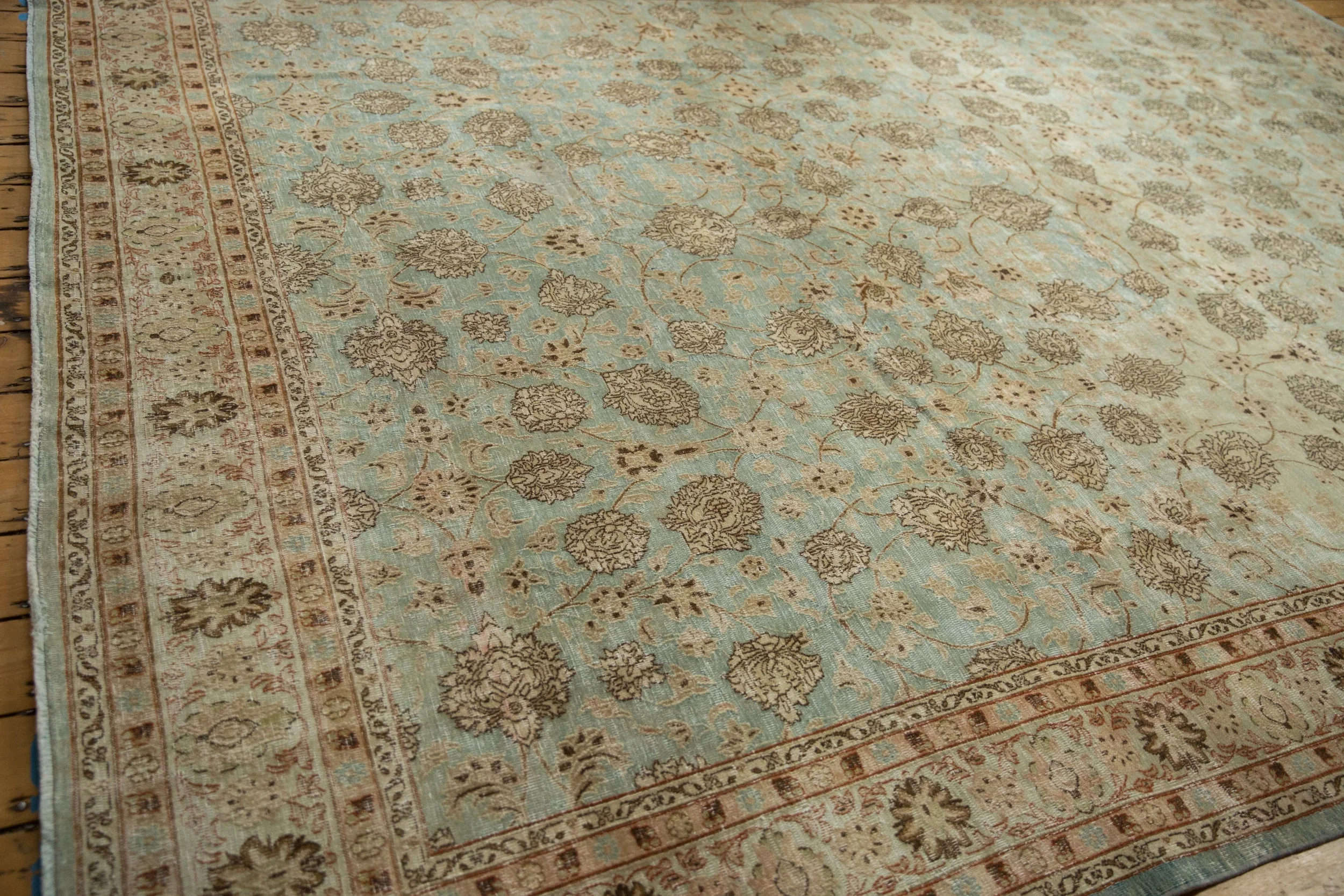 9.5x13 Vintage Distressed Meshed Carpet - Image 12