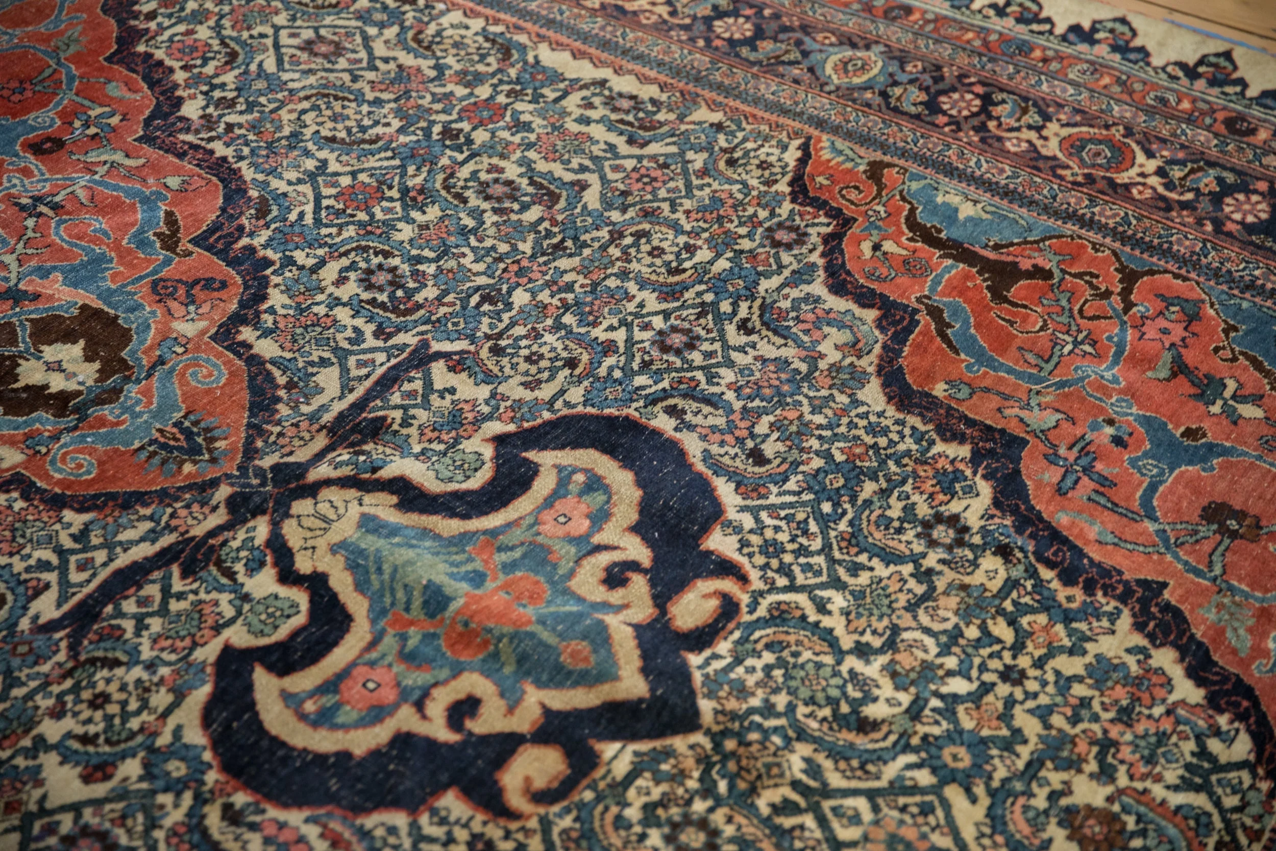 9.5x15 Antique Halvaie Bijar Carpet - Image 6