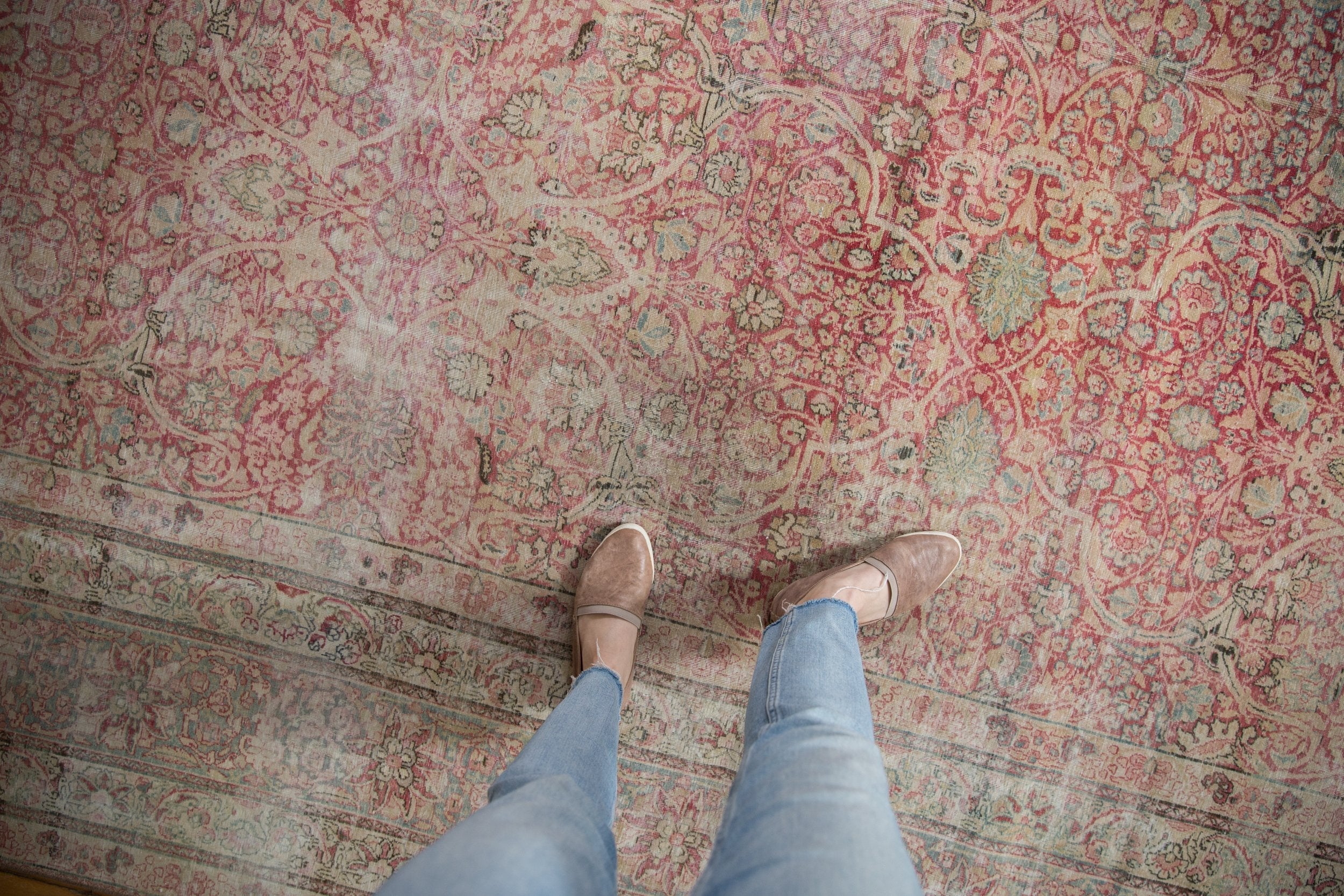 9.5x18.5 Antique Distressed Kermanshah Carpet - Image 2