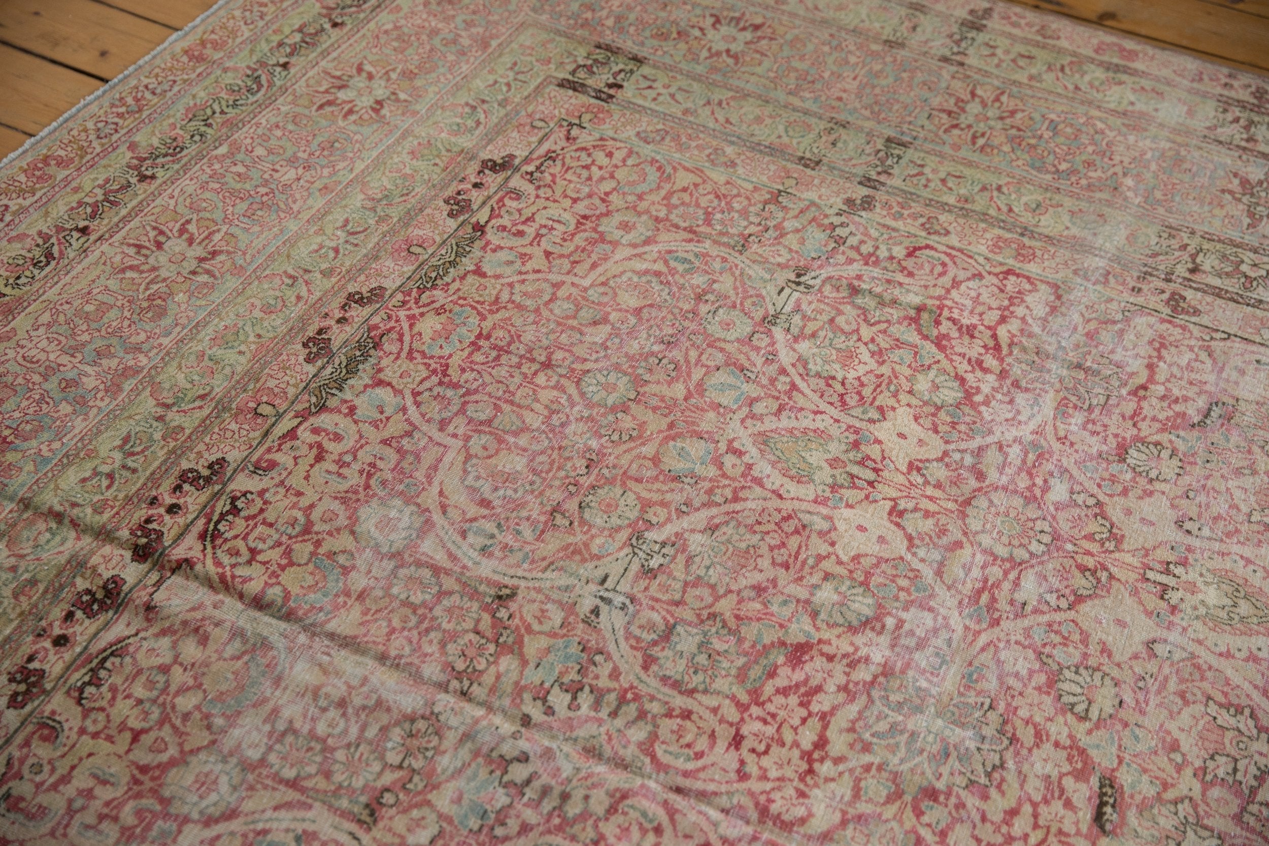 9.5x18.5 Antique Distressed Kermanshah Carpet - Image 4