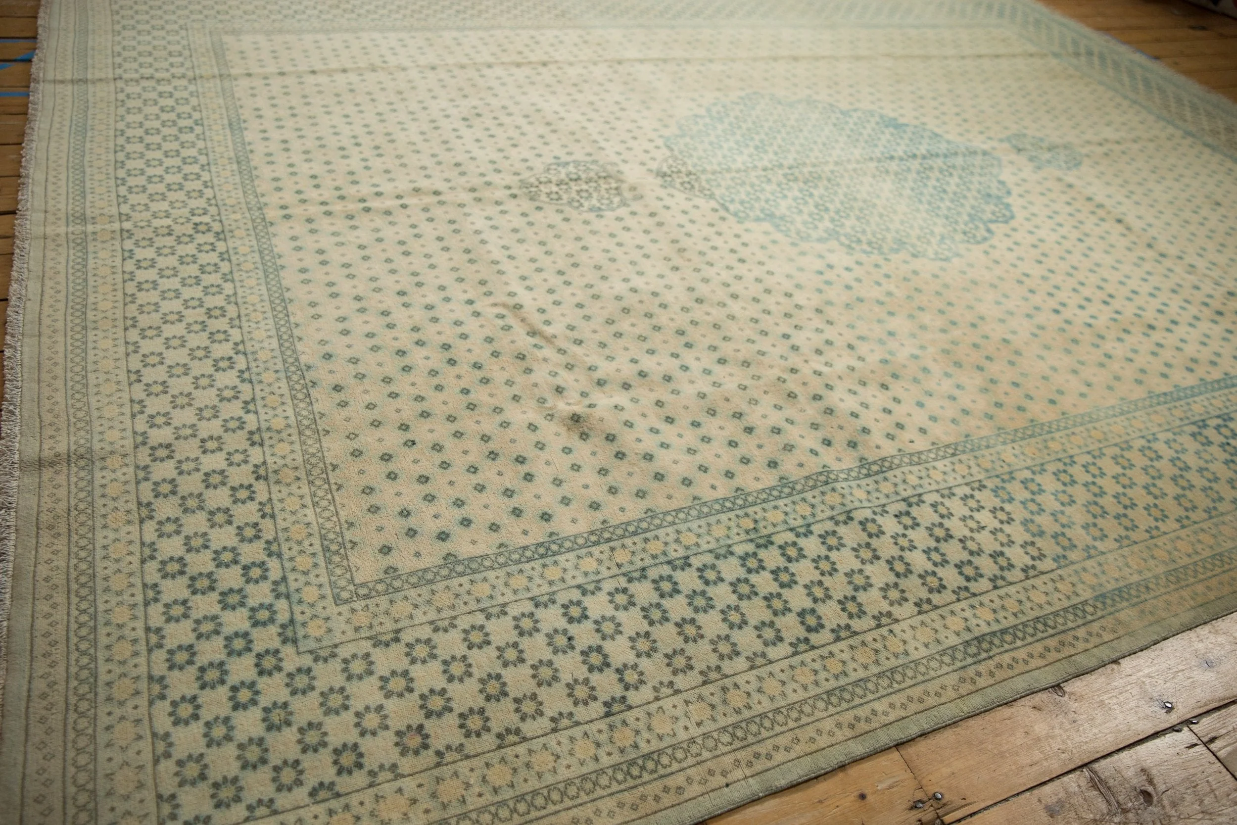 9x11.5 Vintage Distressed Bulgarian Tabriz Design Carpet - Image 7