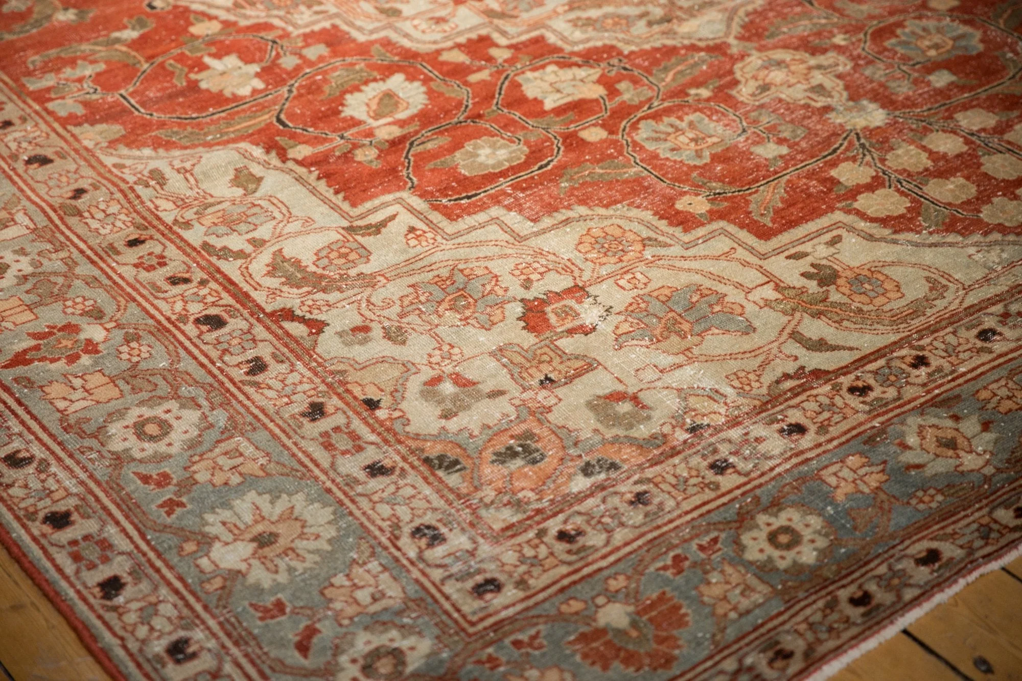 9x11.5 Vintage Distressed Khoy Carpet - Image 4