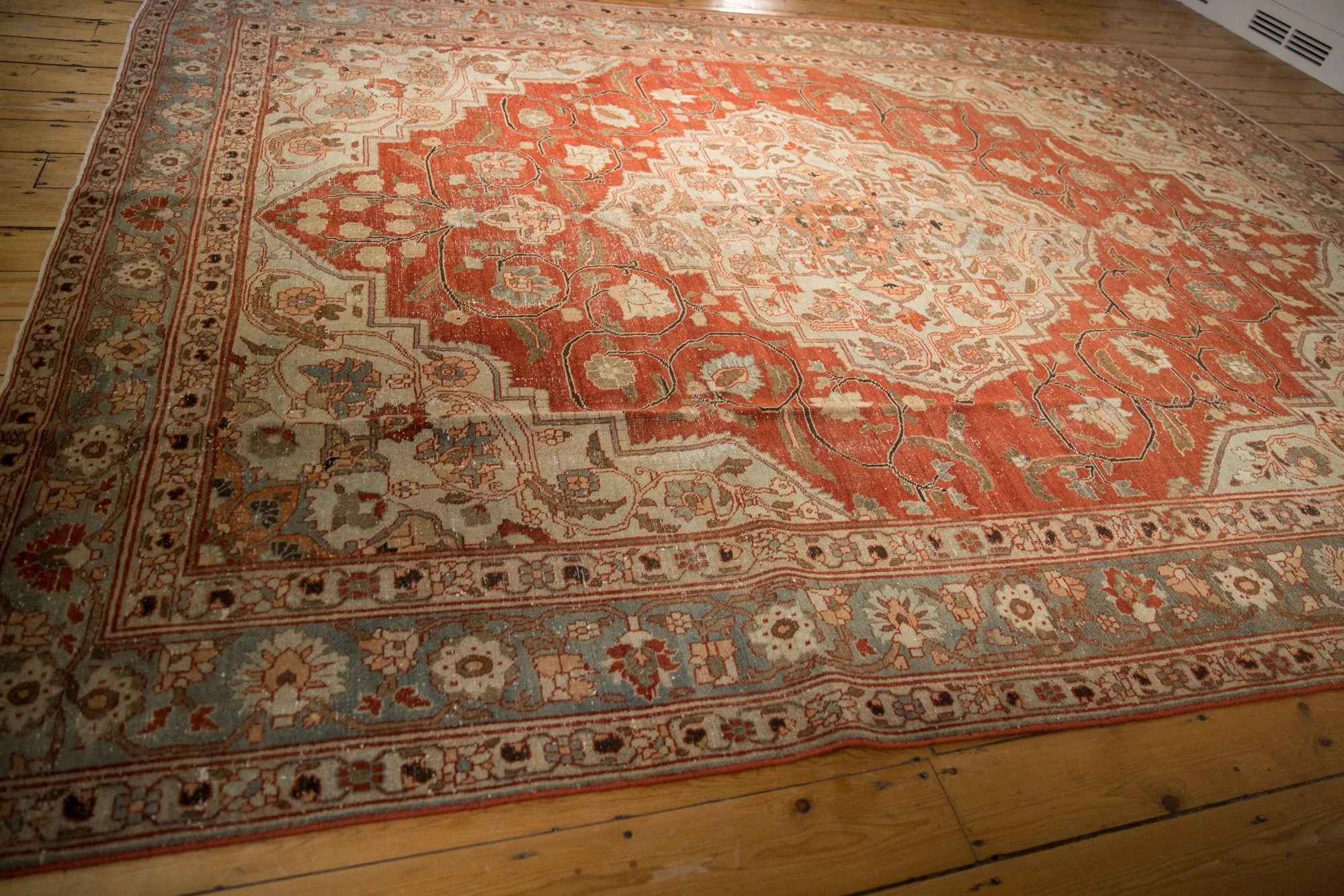 9x11.5 Vintage Distressed Khoy Carpet - Image 5