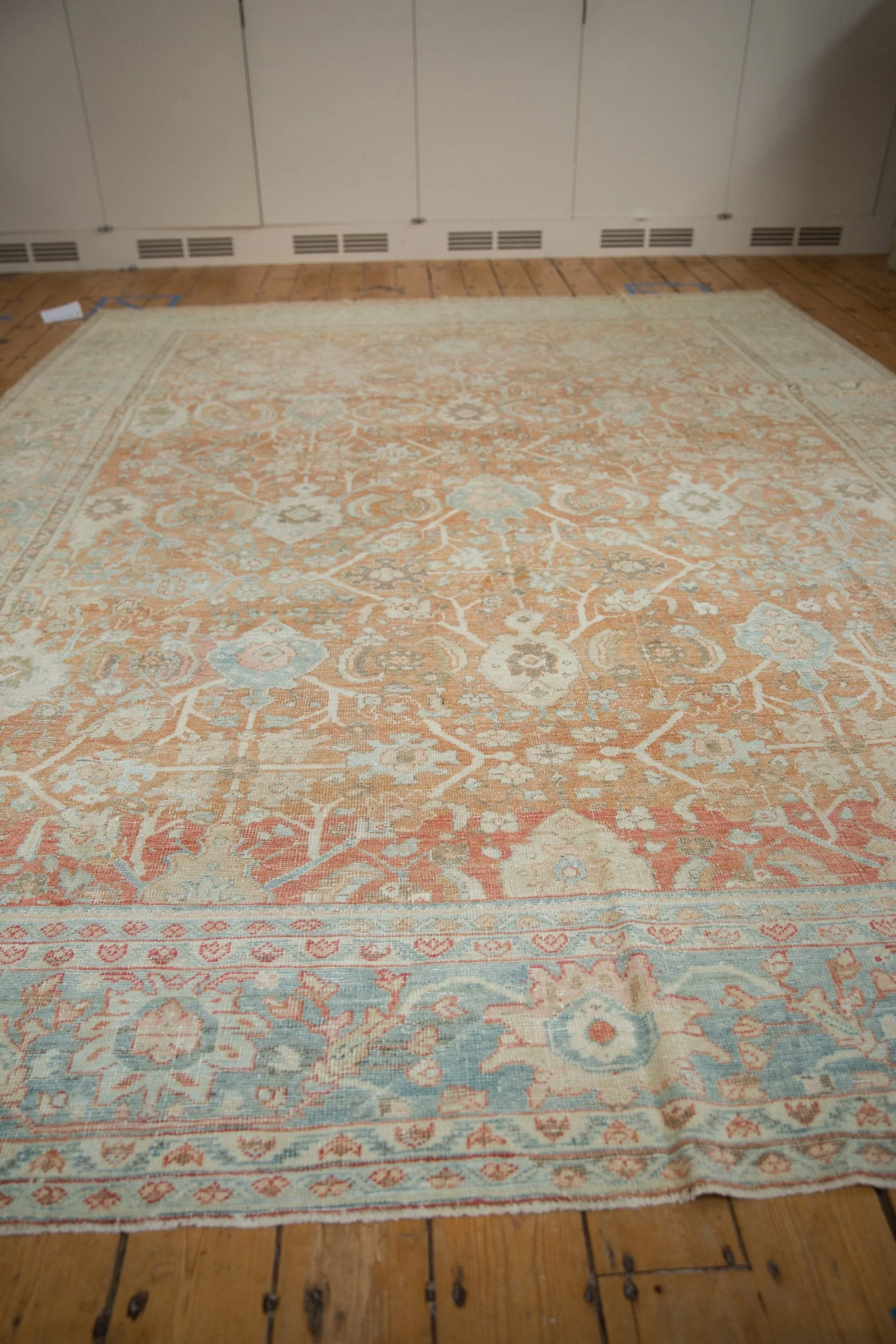 9x11.5 Vintage Distressed Mahal Carpet - Image 9