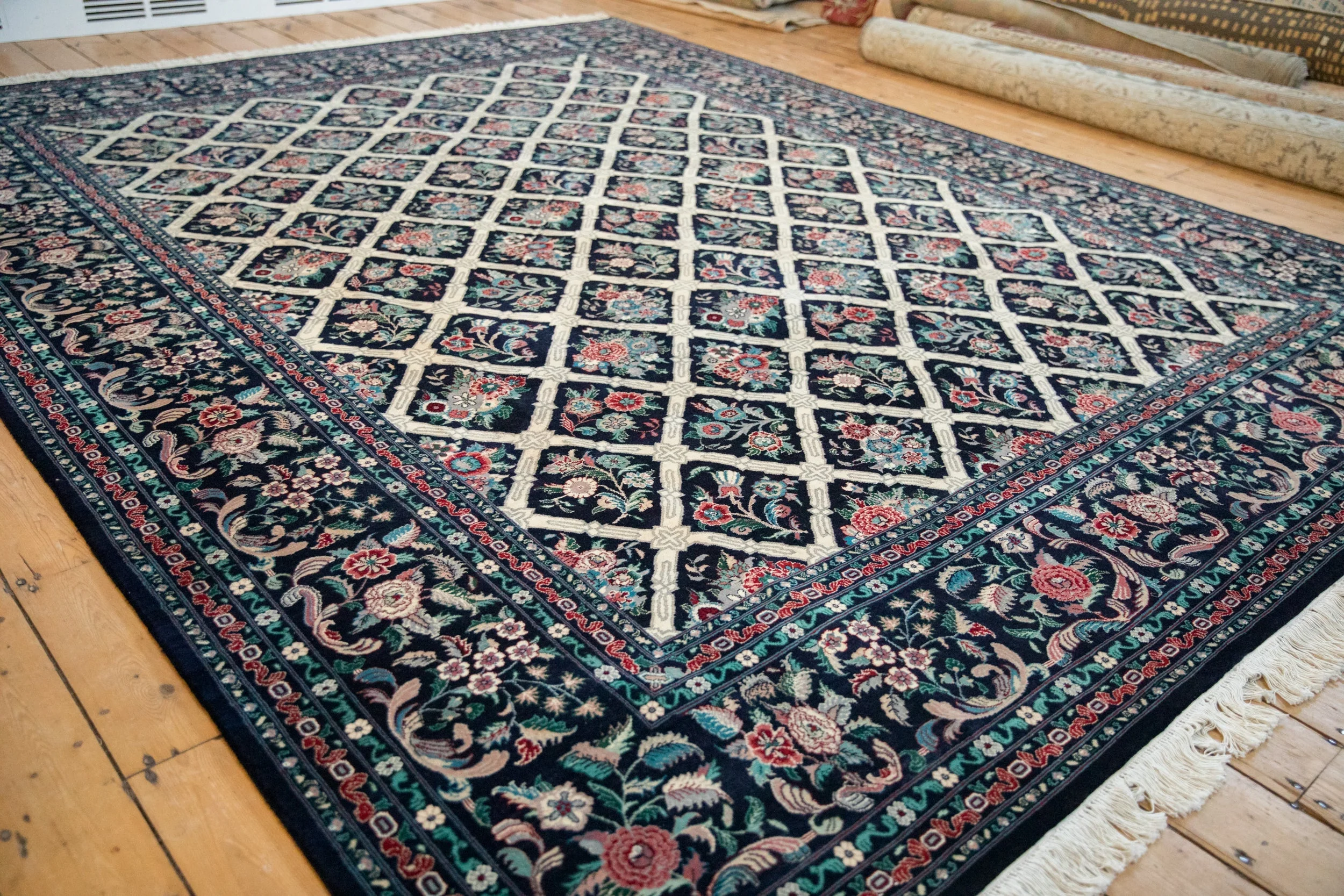 9x11.5 Vintage Pakistani Savonnerie Design Carpet - Image 3