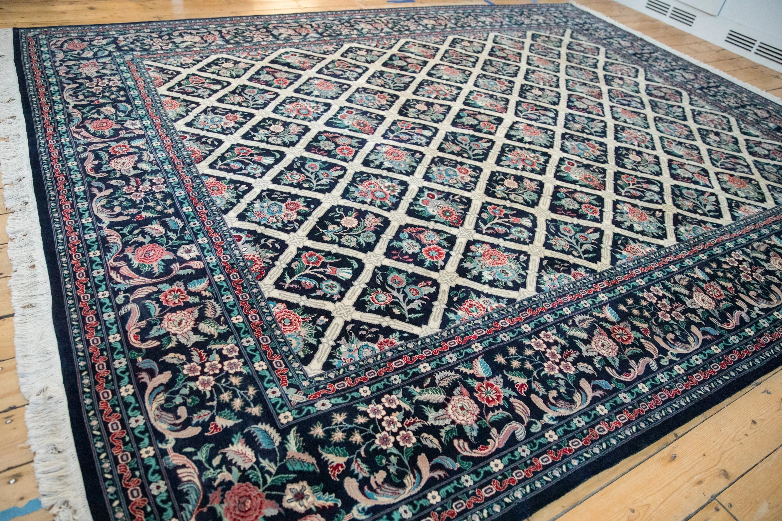 9x11.5 Vintage Pakistani Savonnerie Design Carpet - Image 4