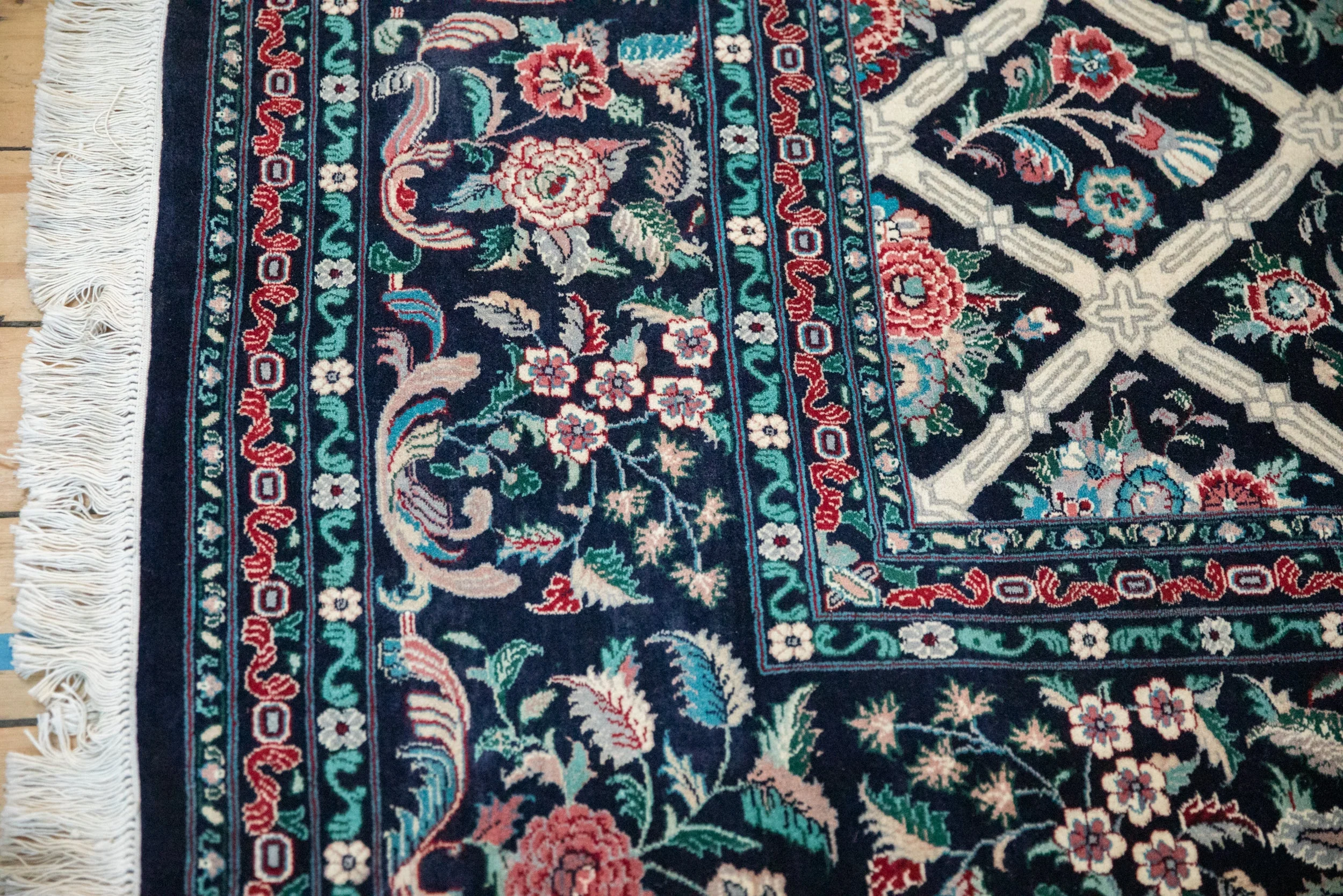 9x11.5 Vintage Pakistani Savonnerie Design Carpet - Image 5
