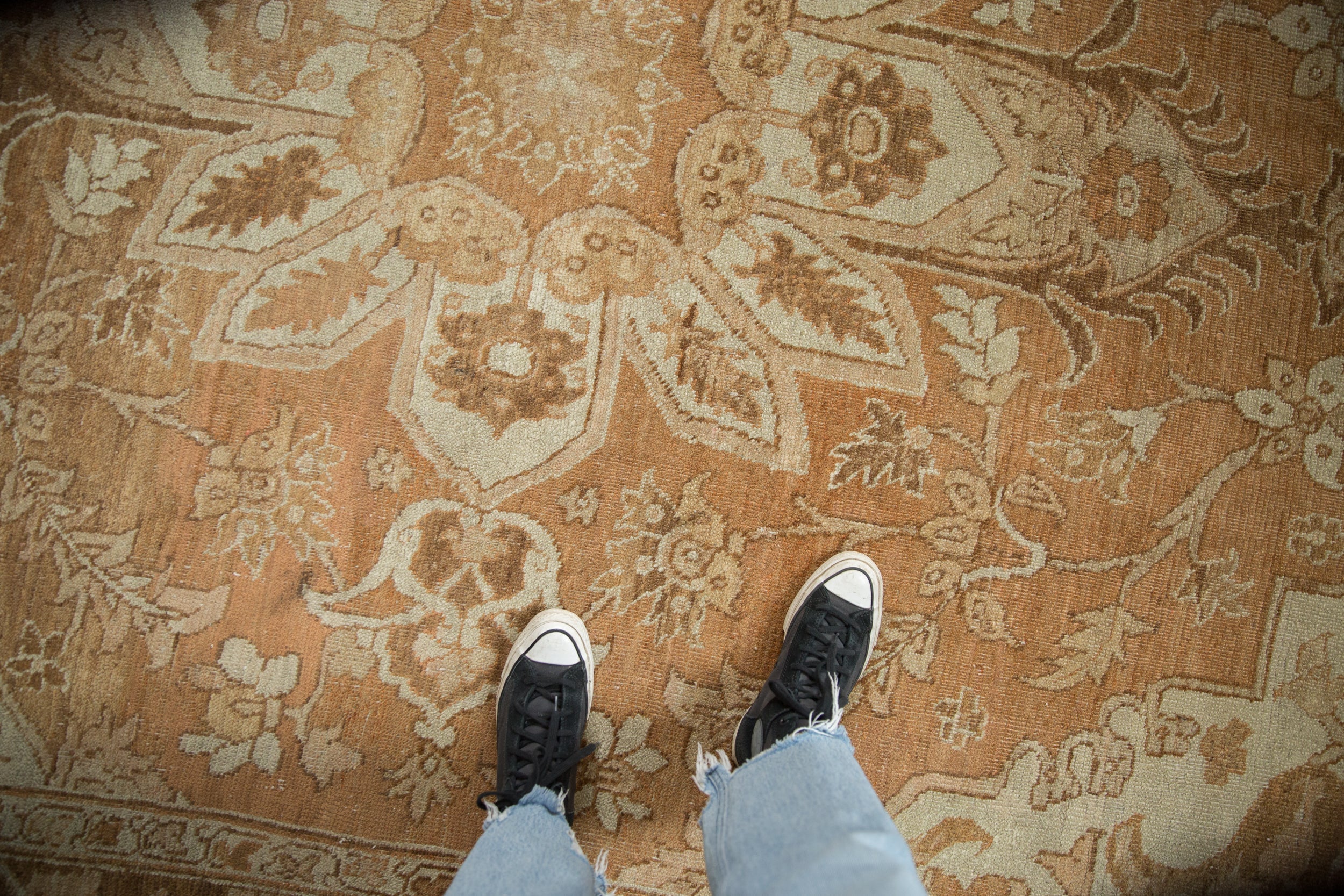 9x12.5 Vintage Distressed Heriz Carpet - Image 2
