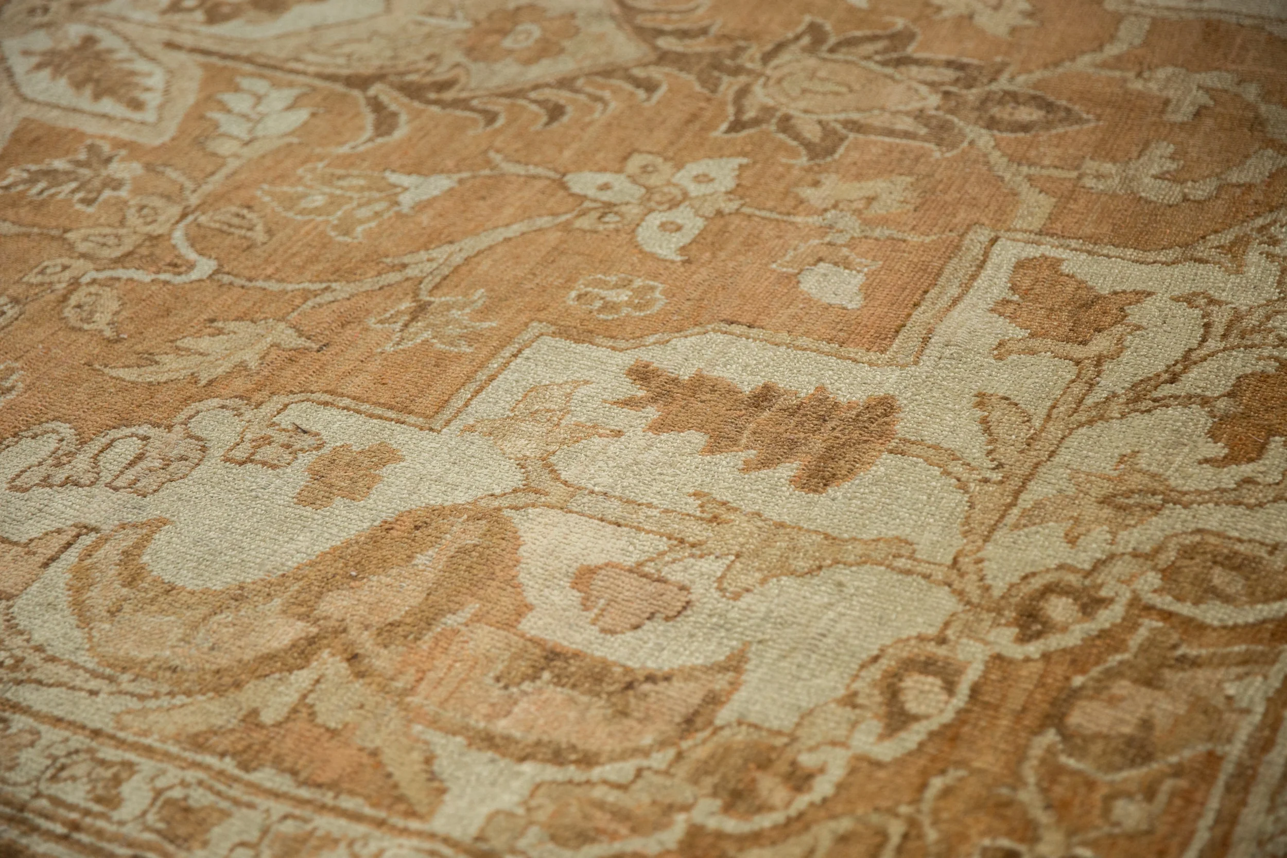 9x12.5 Vintage Distressed Heriz Carpet - Image 5