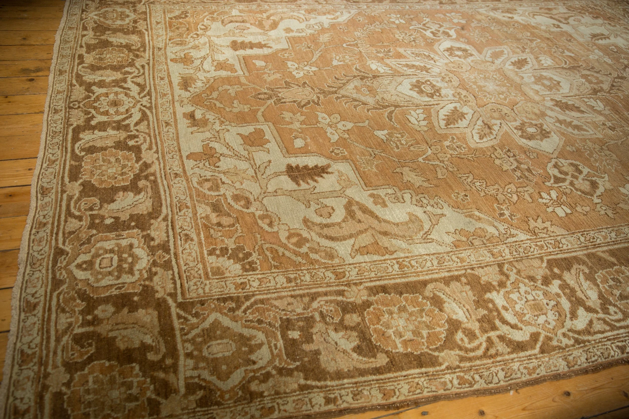 9x12.5 Vintage Distressed Heriz Carpet - Image 6
