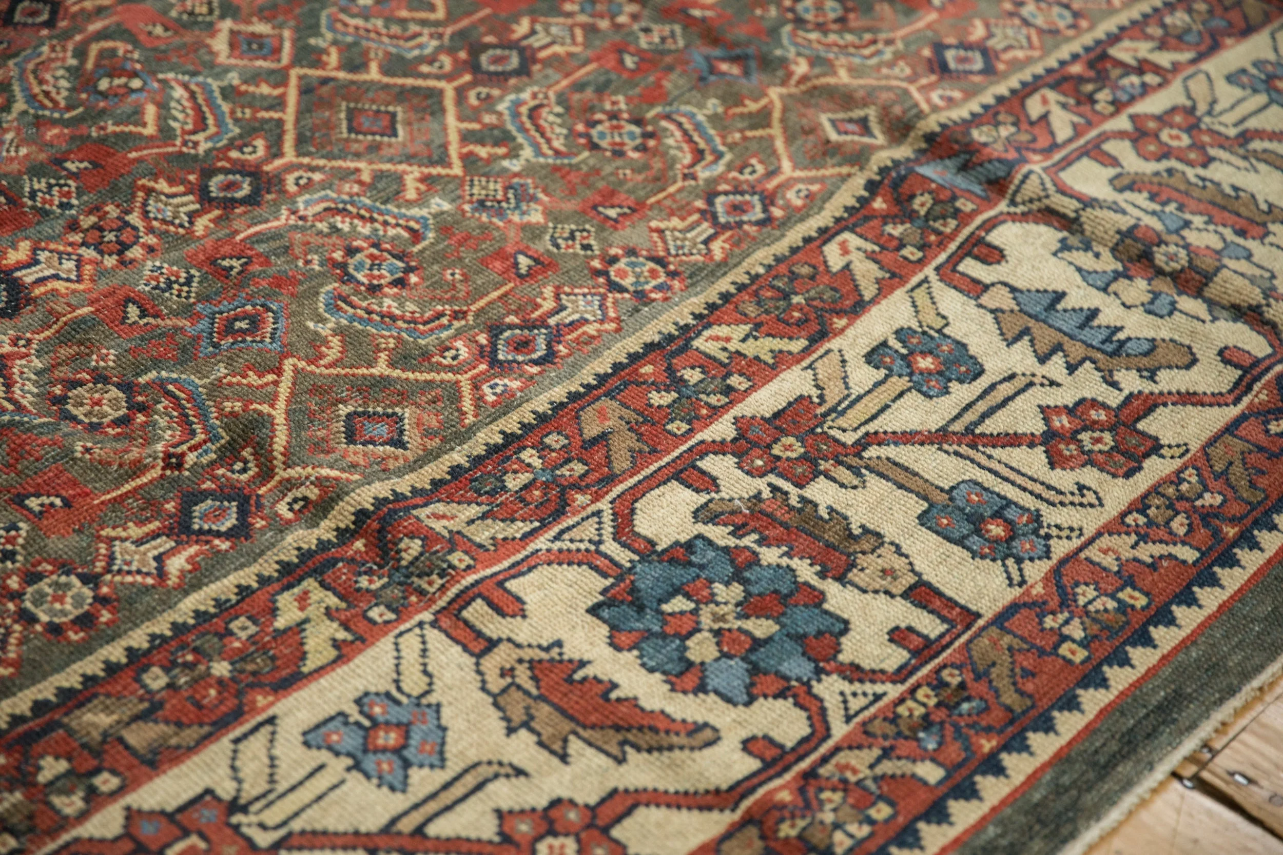 9x12.5 Vintage Distressed Mahal Carpet - Image 5