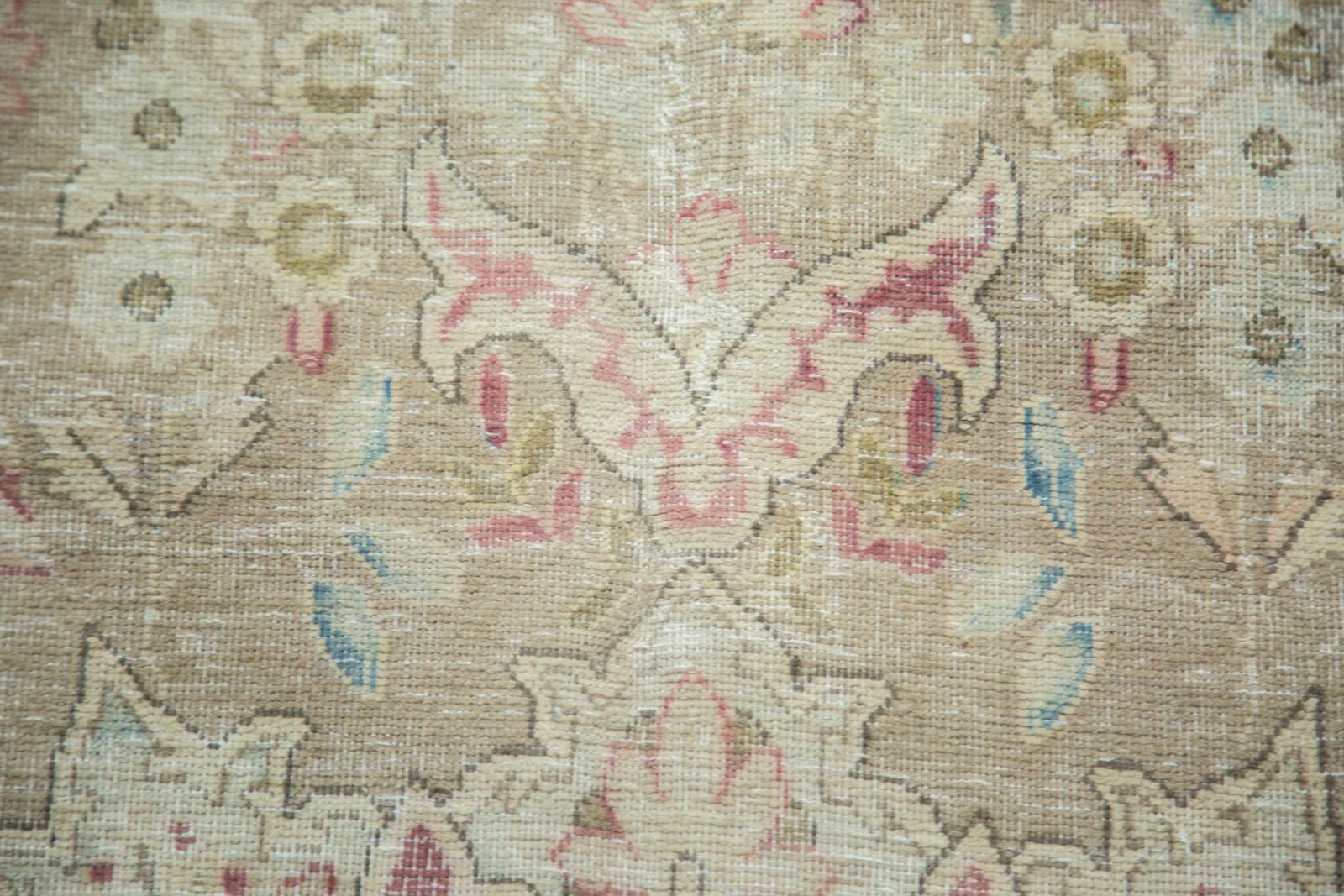 9x12.5 Vintage Distressed Meshed Carpet - Image 14