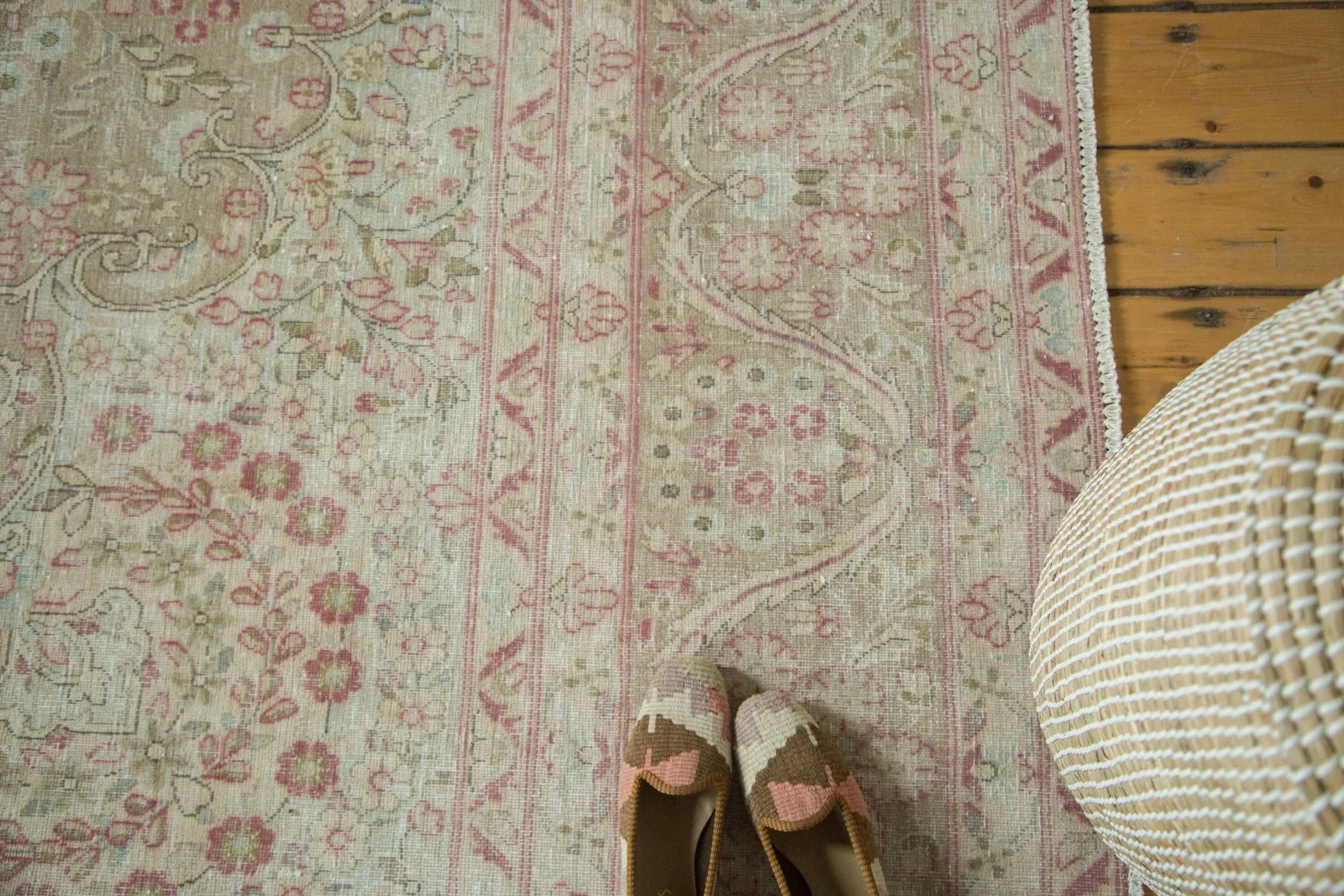9x12.5 Vintage Distressed Meshed Carpet - Image 4