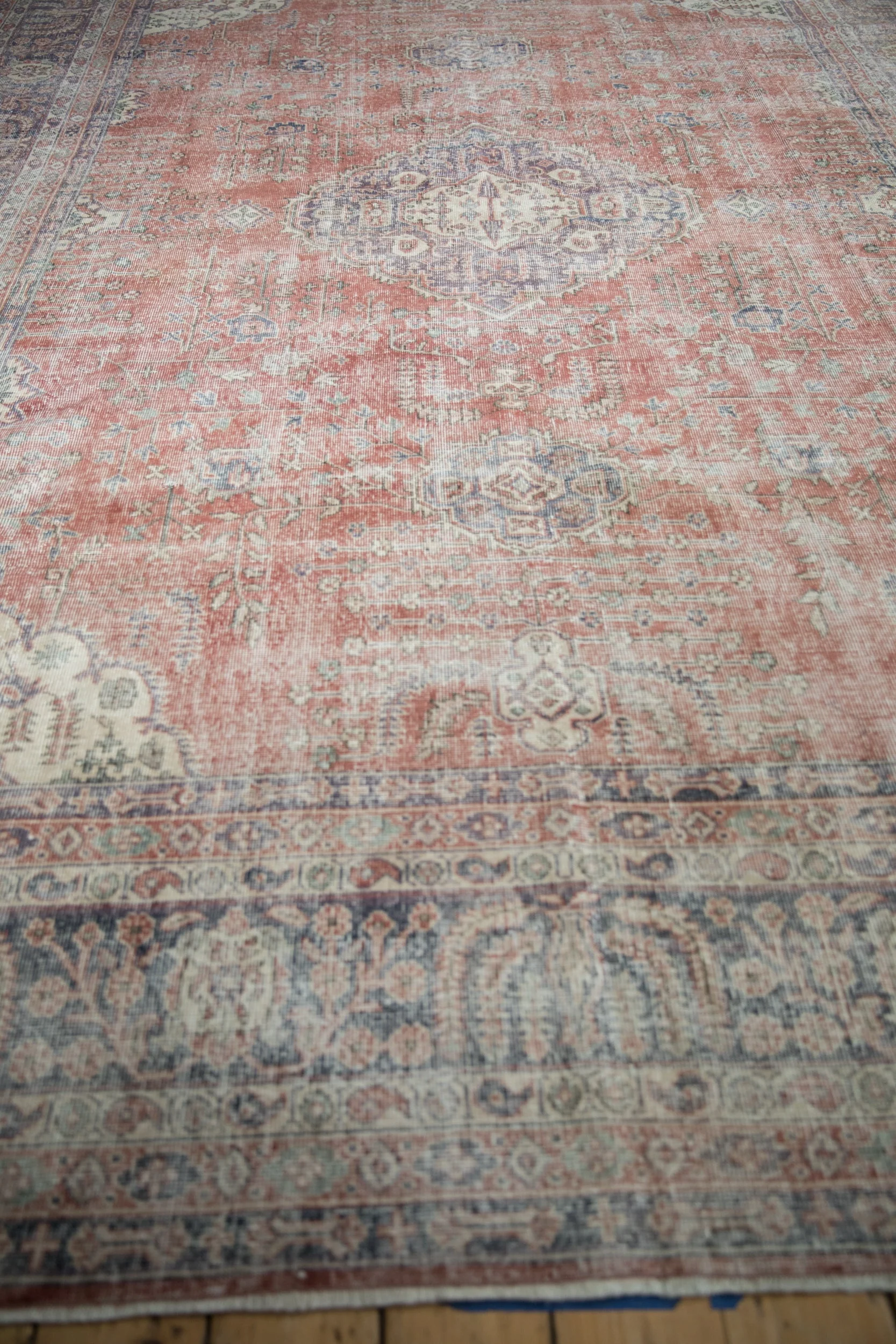 9x12.5 Vintage Distressed Sparta Carpet - Image 5