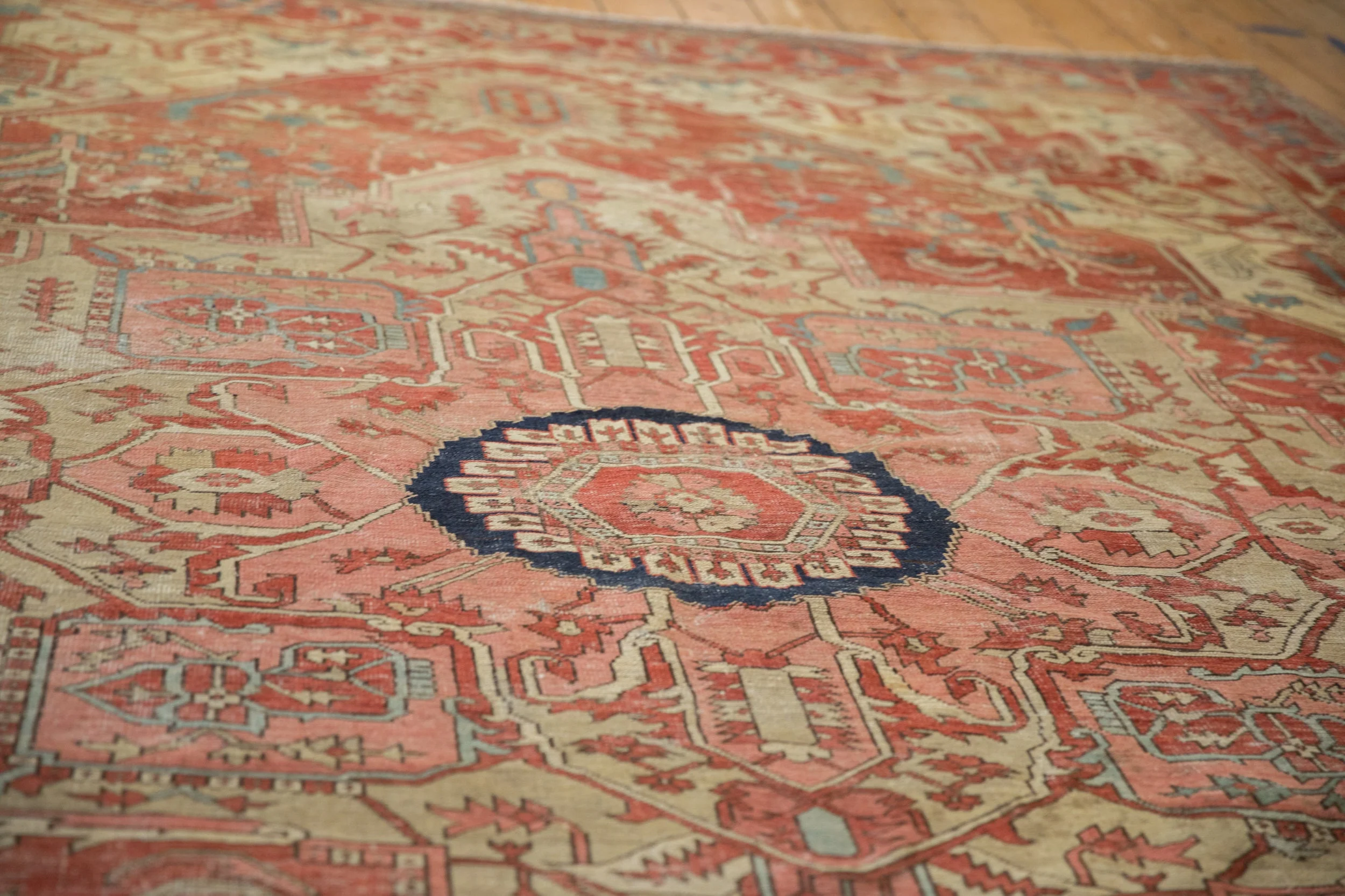 9x12 Antique Serapi Carpet - Image 11
