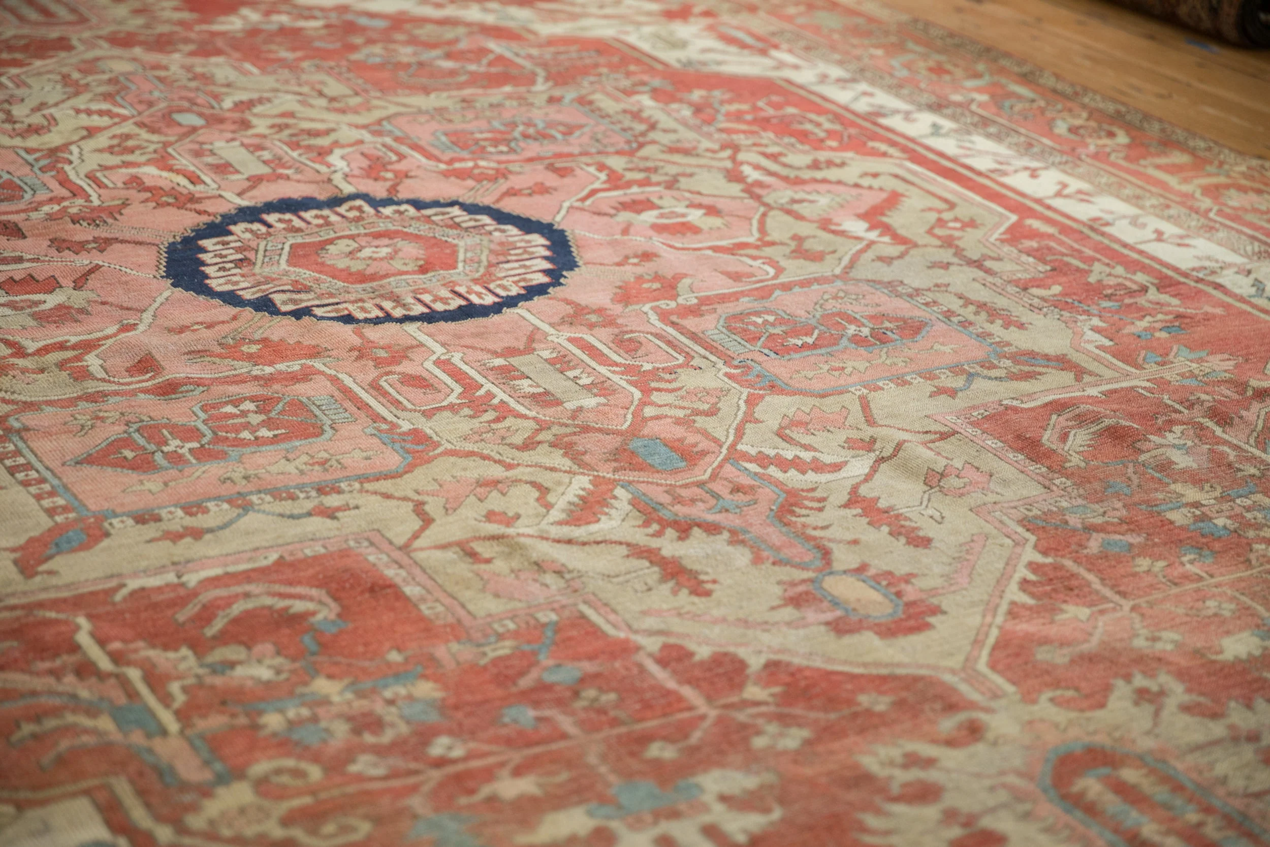 9x12 Antique Serapi Carpet - Image 5
