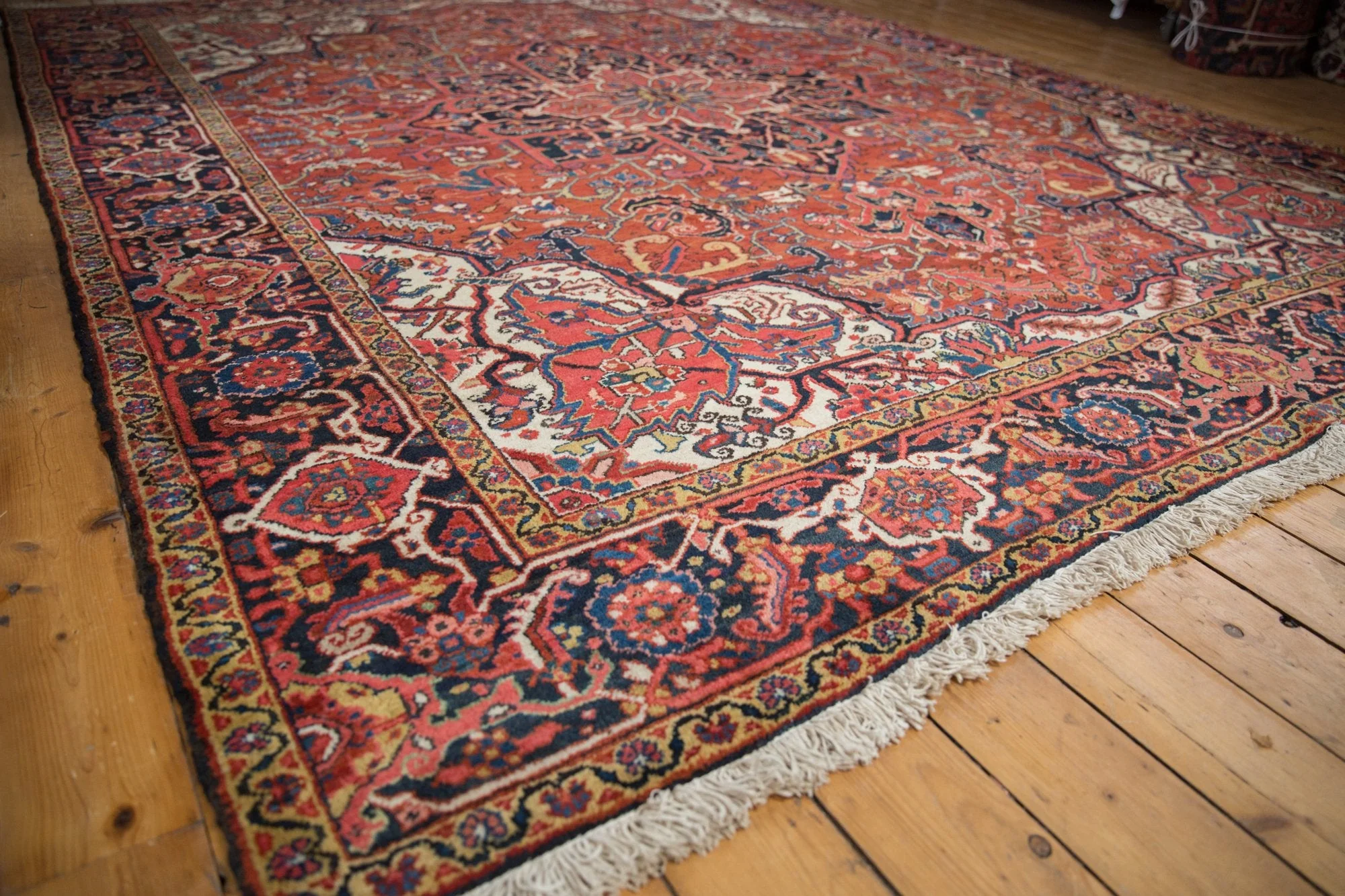 9x12 Vintage Heriz Carpet - Image 3
