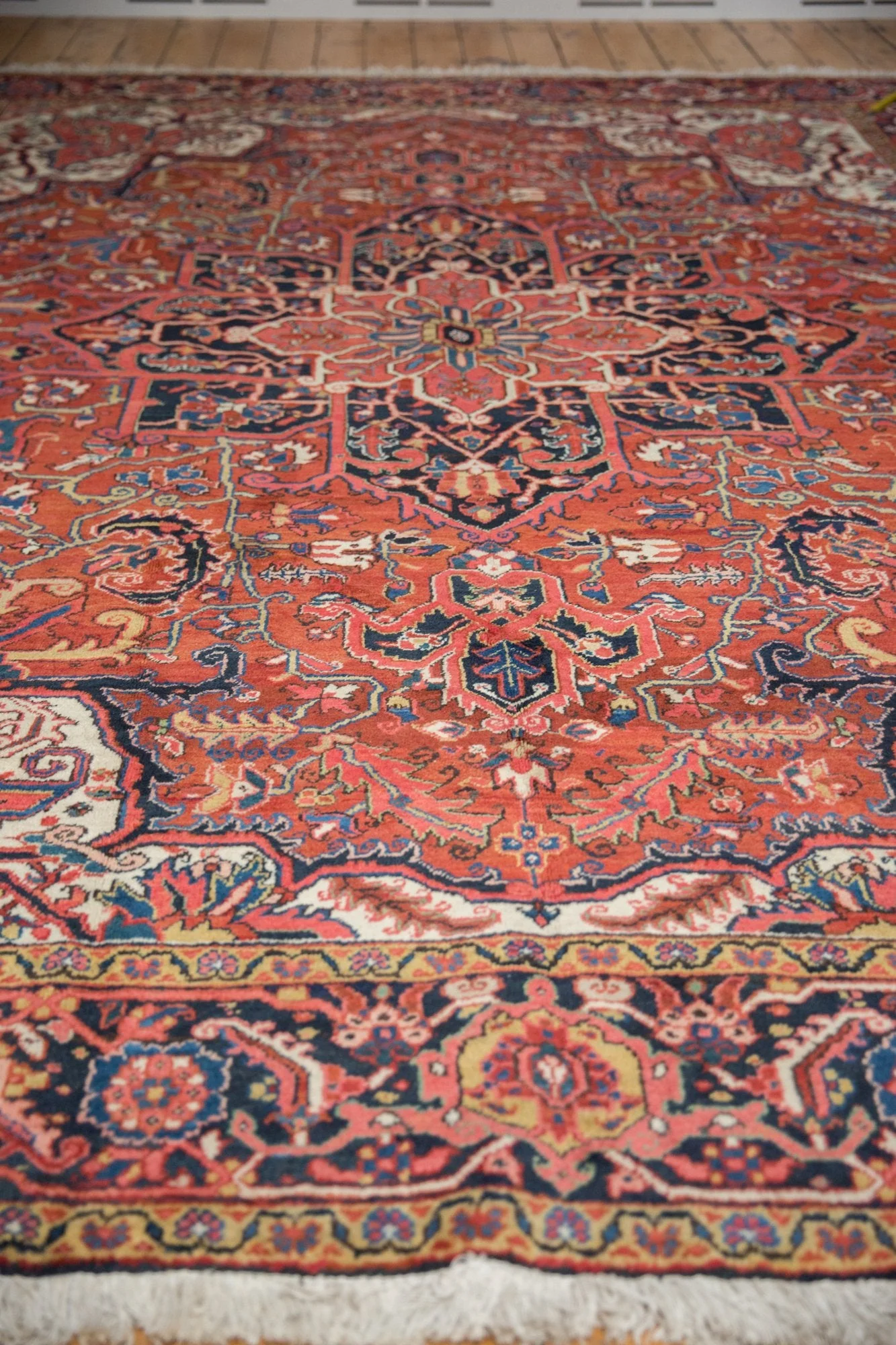 9x12 Vintage Heriz Carpet - Image 5