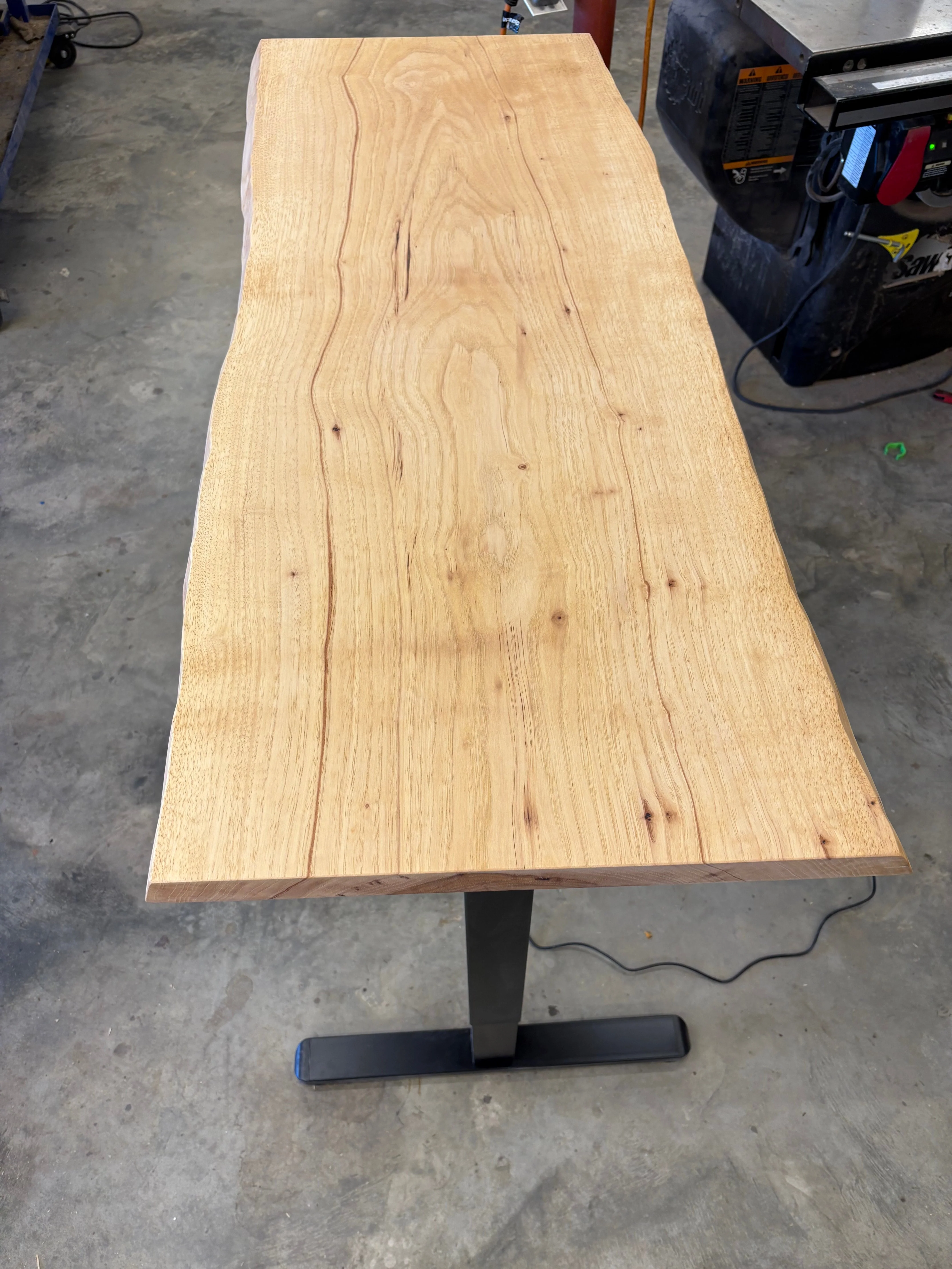 Adjustable height sit/stand pecan desk - Image 3