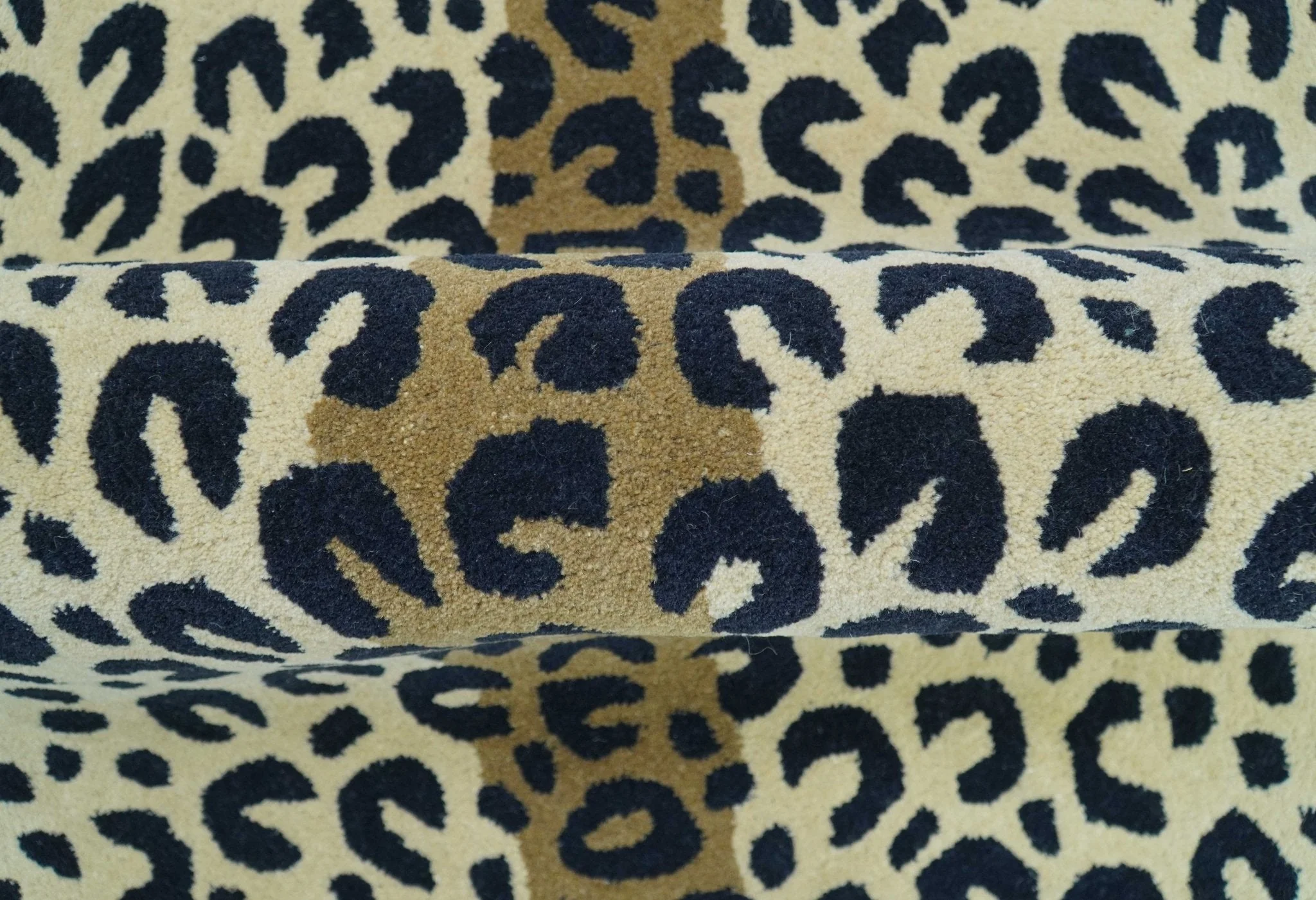 Animal Leopard Beige Hand Tufted 3x5 Wool Area Rug - Image 5