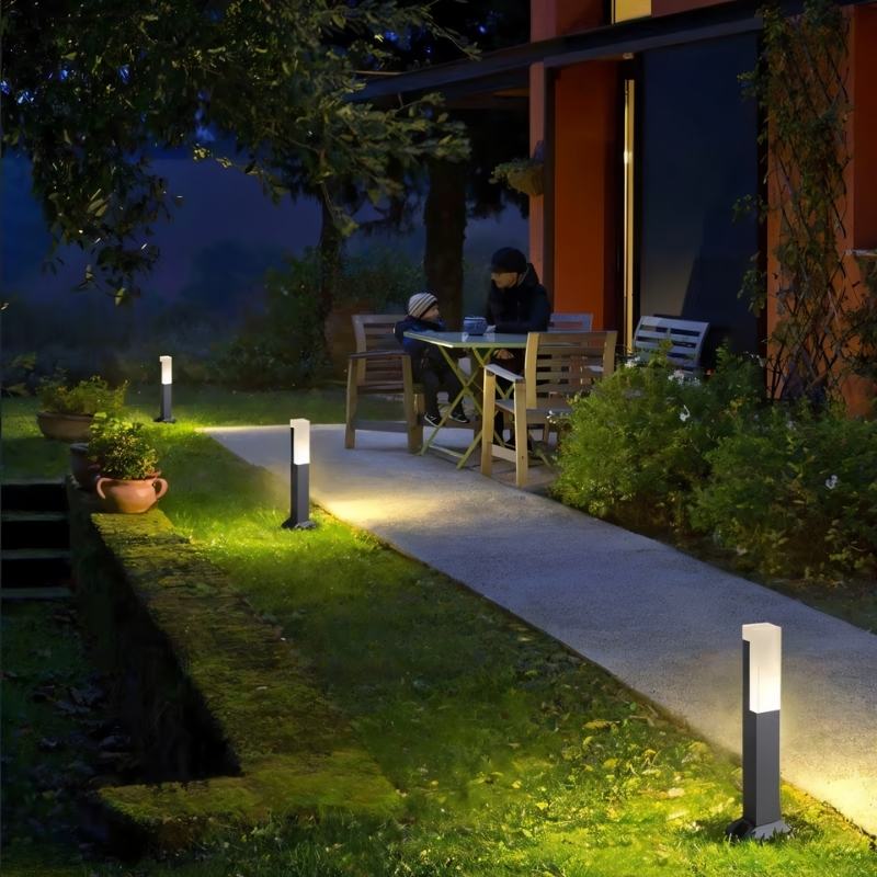 Anubis Bollard Light - Image 8