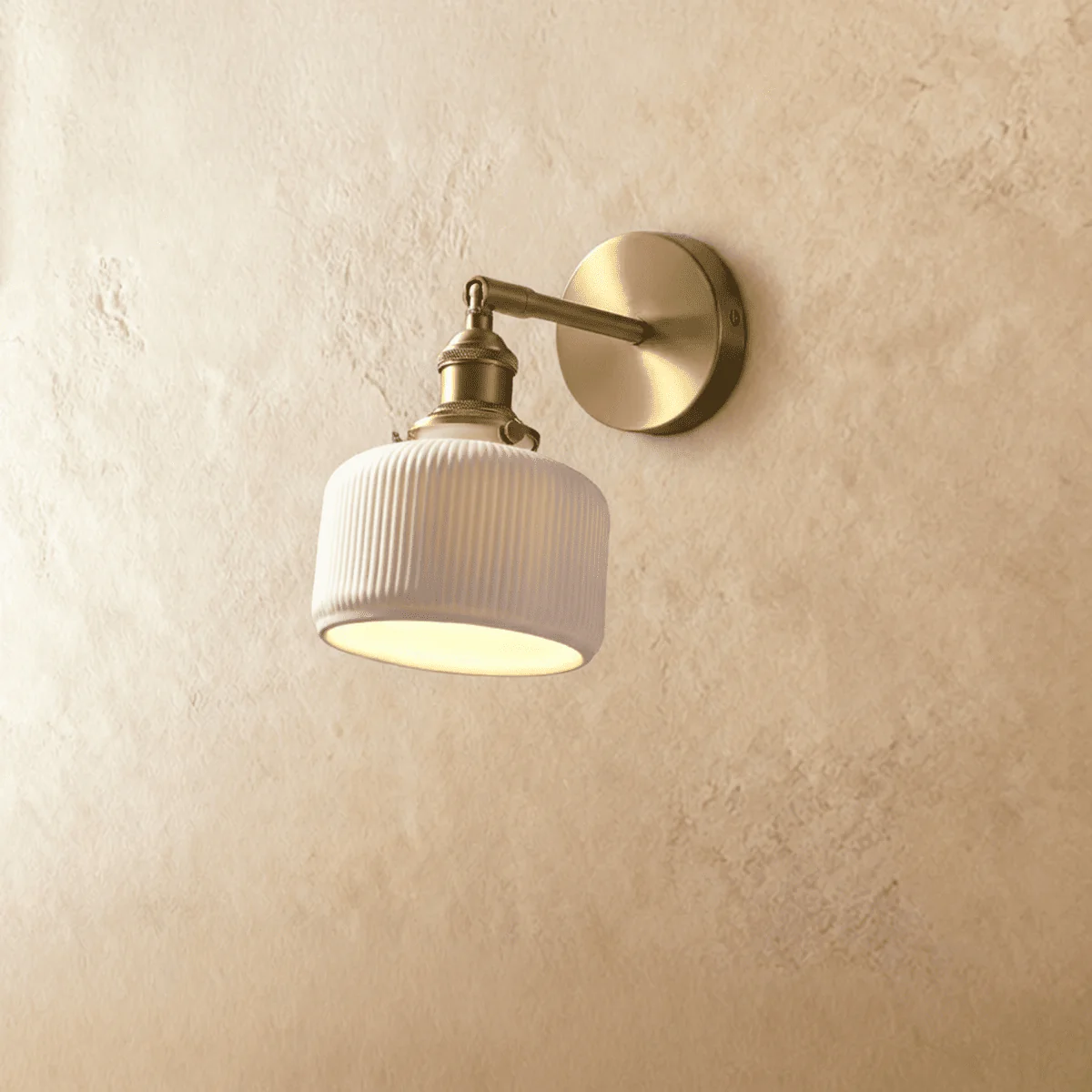 Arla Wall Lamp - Image 2