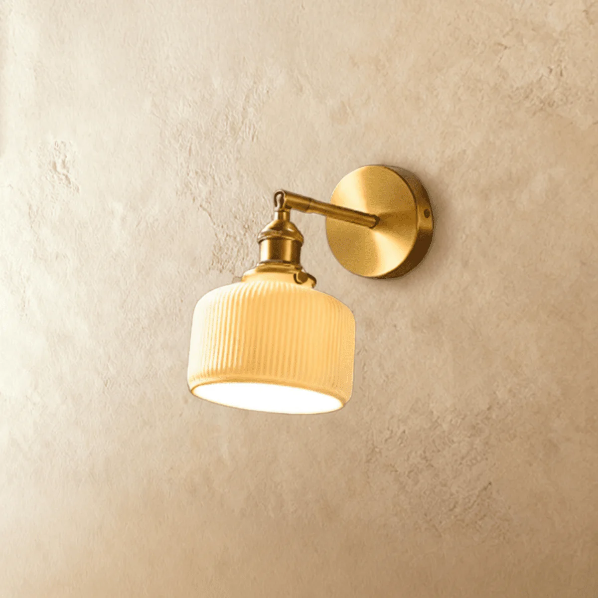 Arla Wall Lamp - Image 3