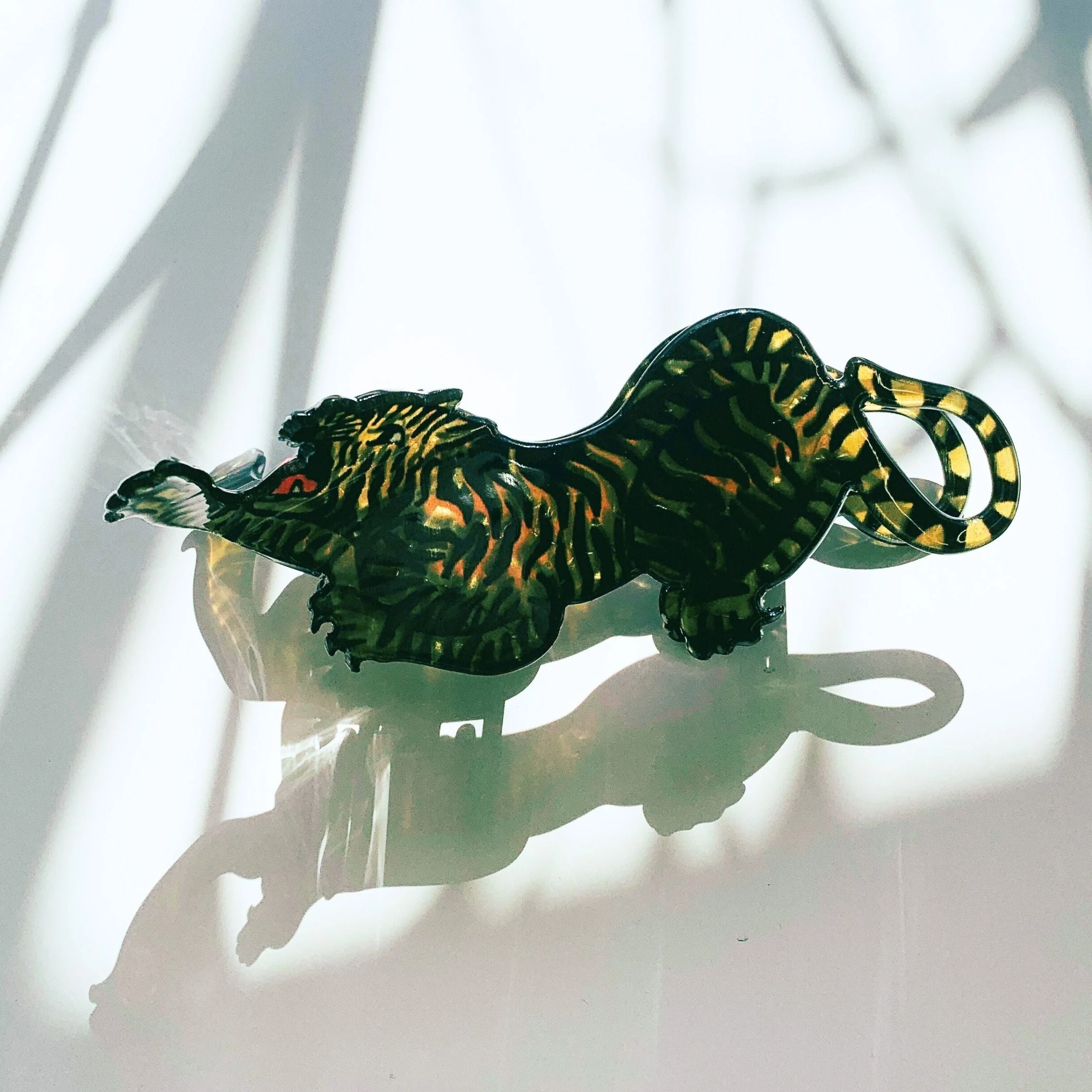 "Attack" Style Tiger Hair Clip - Image 3