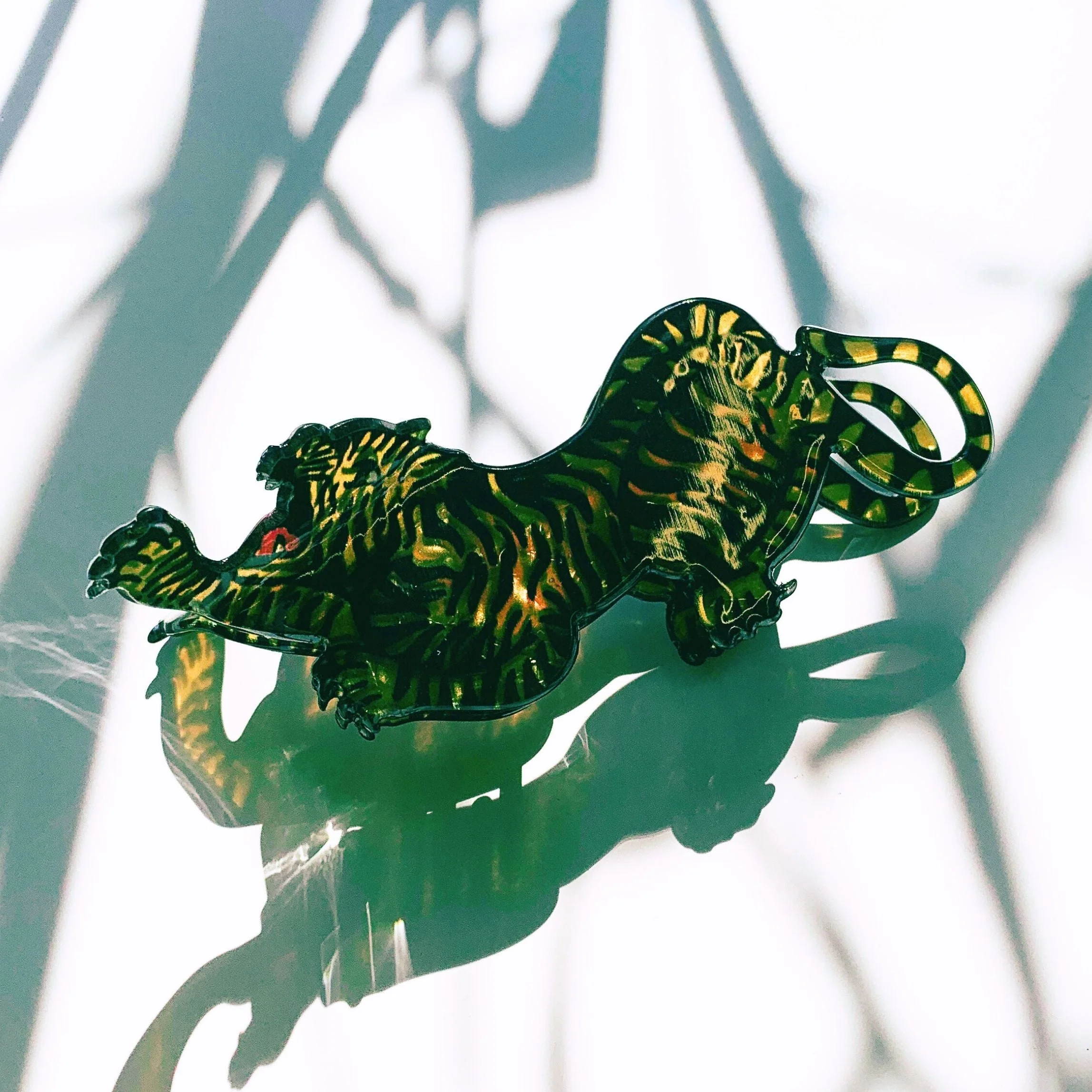 "Attack" Style Tiger Hair Clip - Image 9