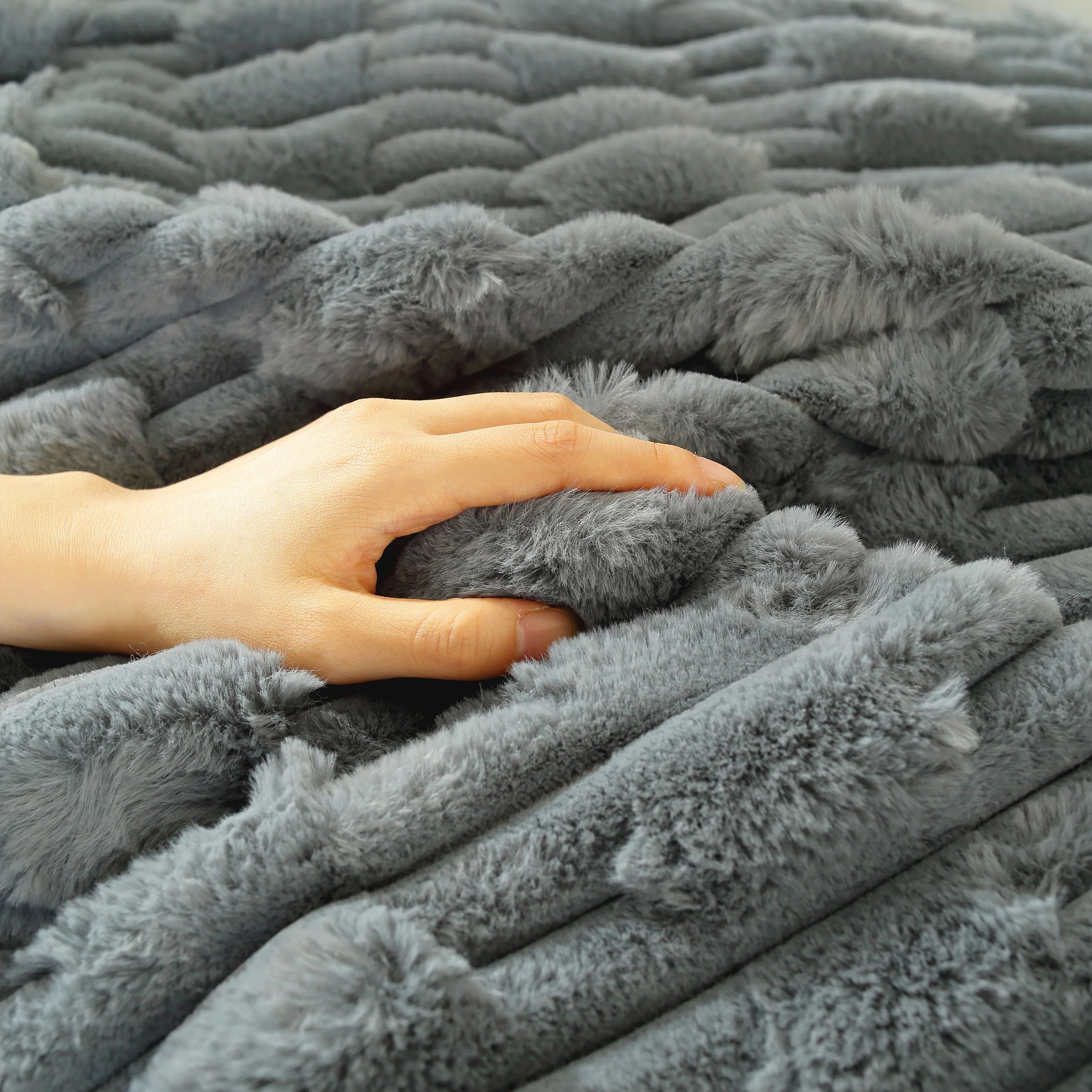 Bamboo-Style Sofa Towel, Faux Rabbit Fur Thickened Non-slip Seat Cushion Covers - Image 5