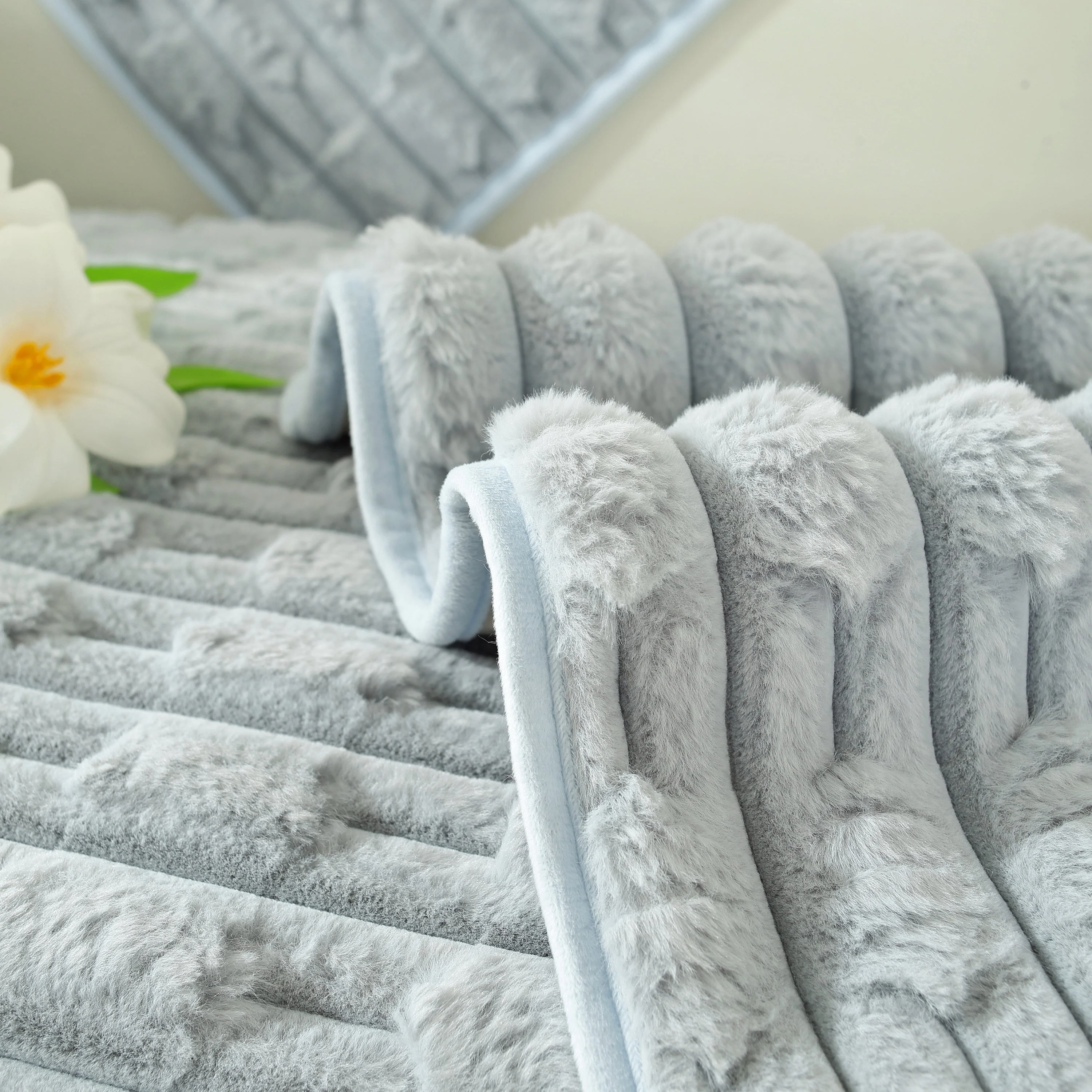 Bamboo-Style Sofa Towel, Faux Rabbit Fur Thickened Non-slip Seat Cushion Covers - Image 88