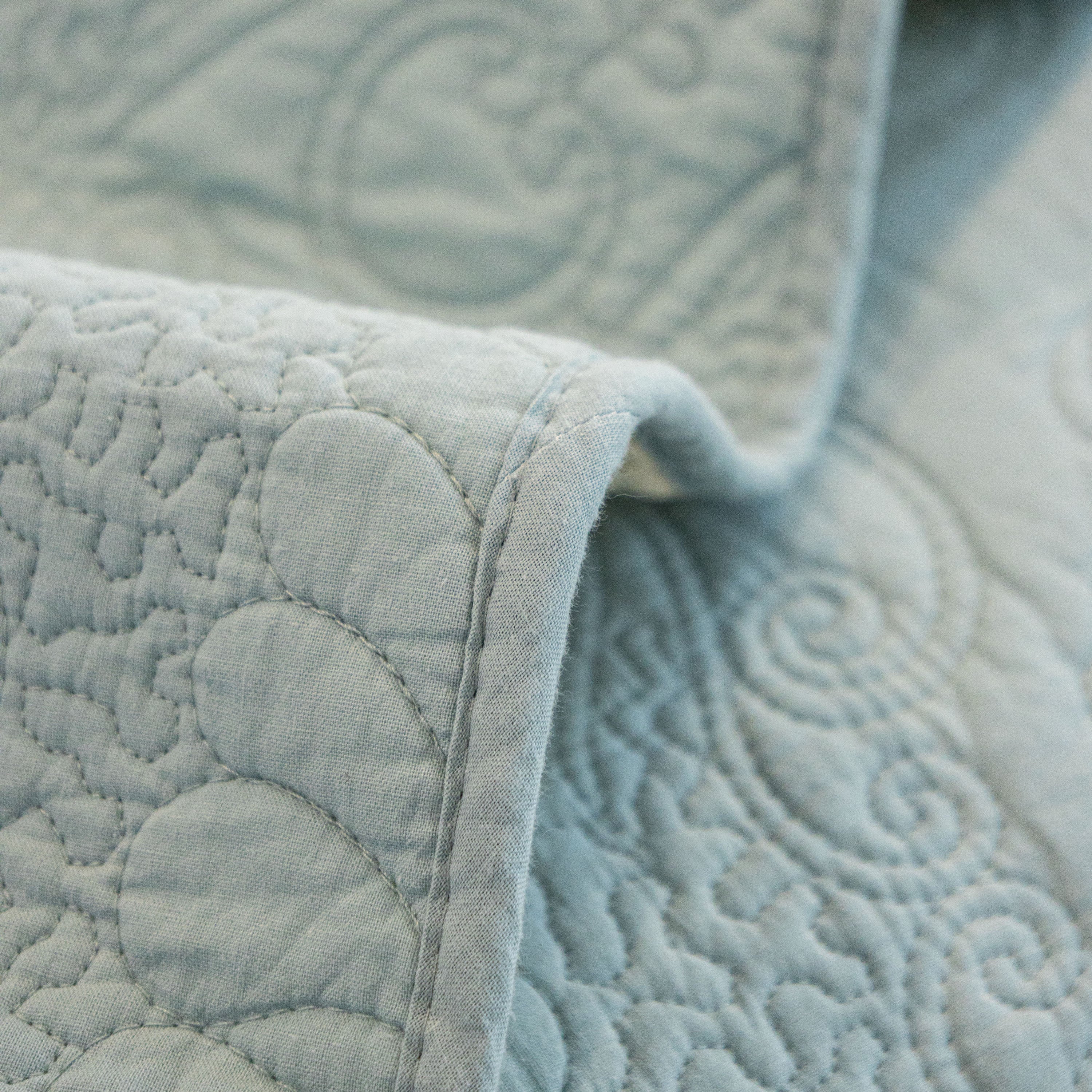 Baroque Floral Quilted Cotton Sofa Cover, Non-Slip Washable Couch Protector - Image 57