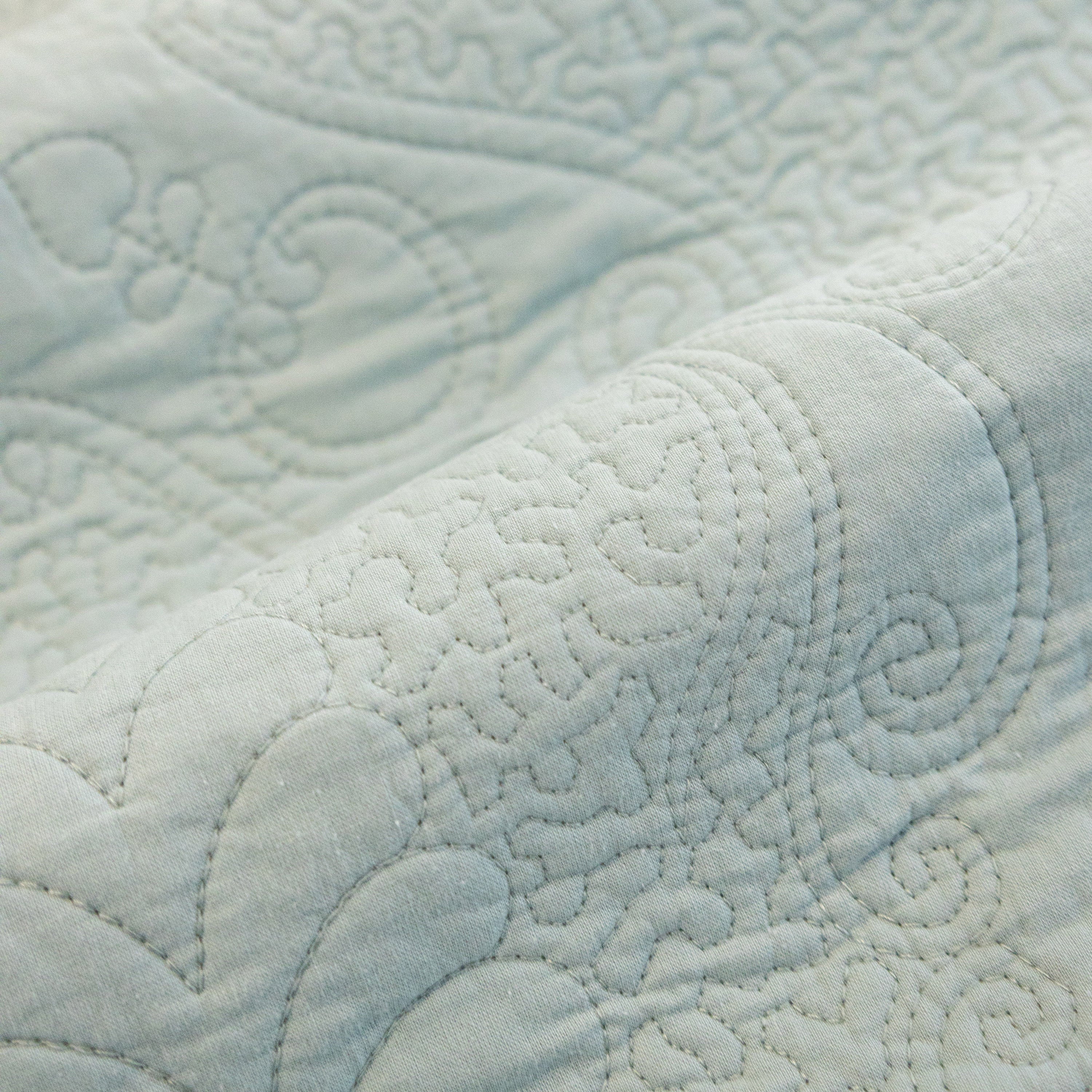 Baroque Floral Quilted Cotton Sofa Cover, Non-Slip Washable Couch Protector - Image 74
