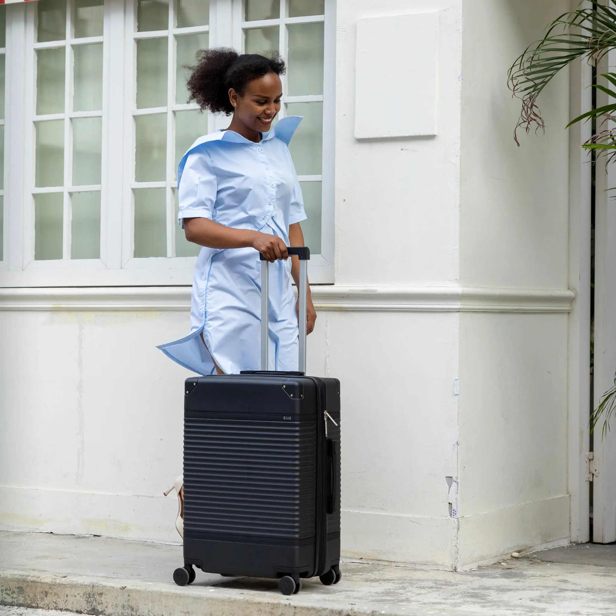 Belleville Retro Luggage Set - Image 12