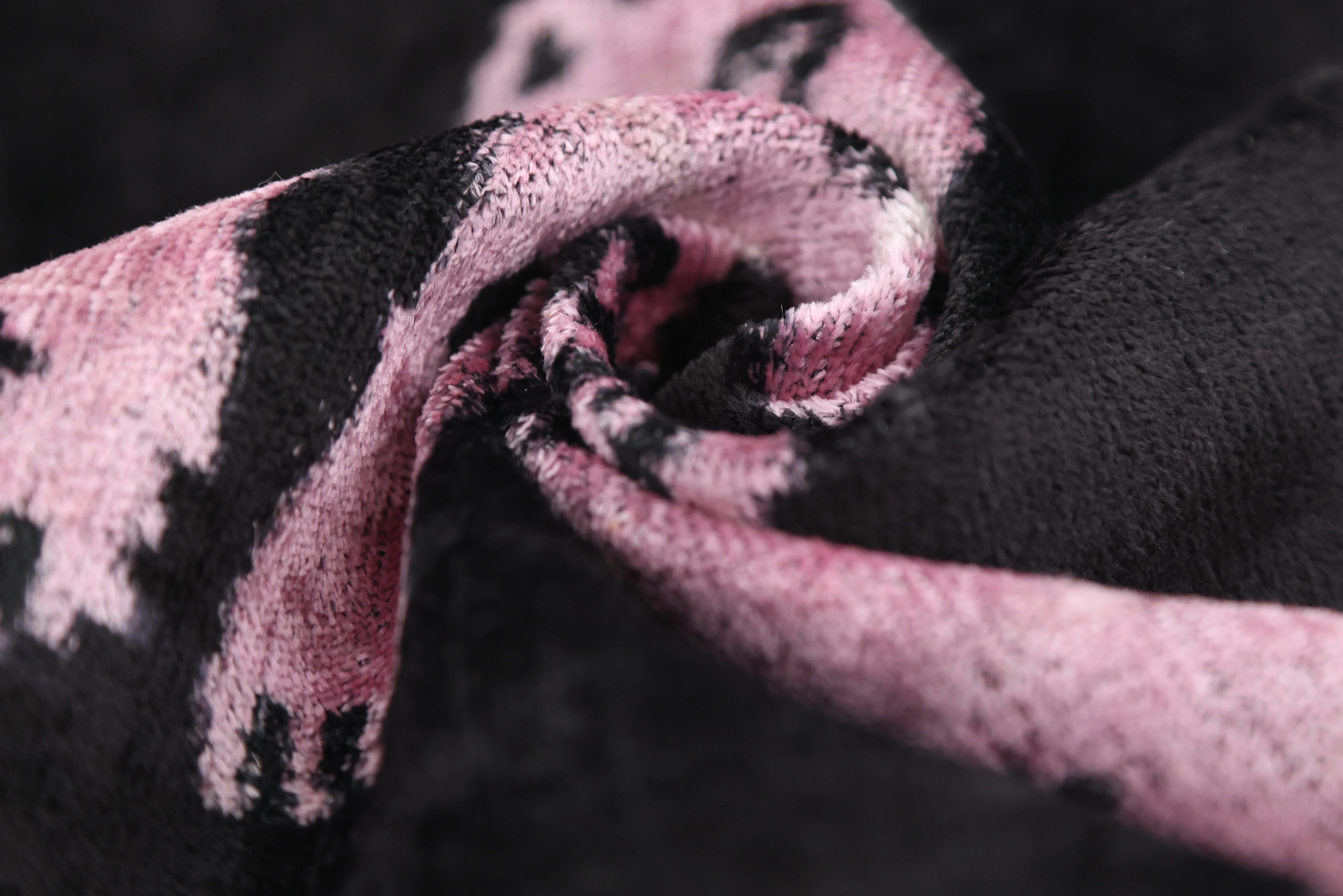 Best-Selling Pink Panther Velvet Pillow – Handmade 16x24 Lumbar - Image 2