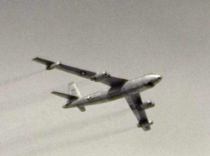 Boeing B-47 StratoJet Bombs Away GE J47 TurboJet Compressor Vane Blade Keychain - Image 7