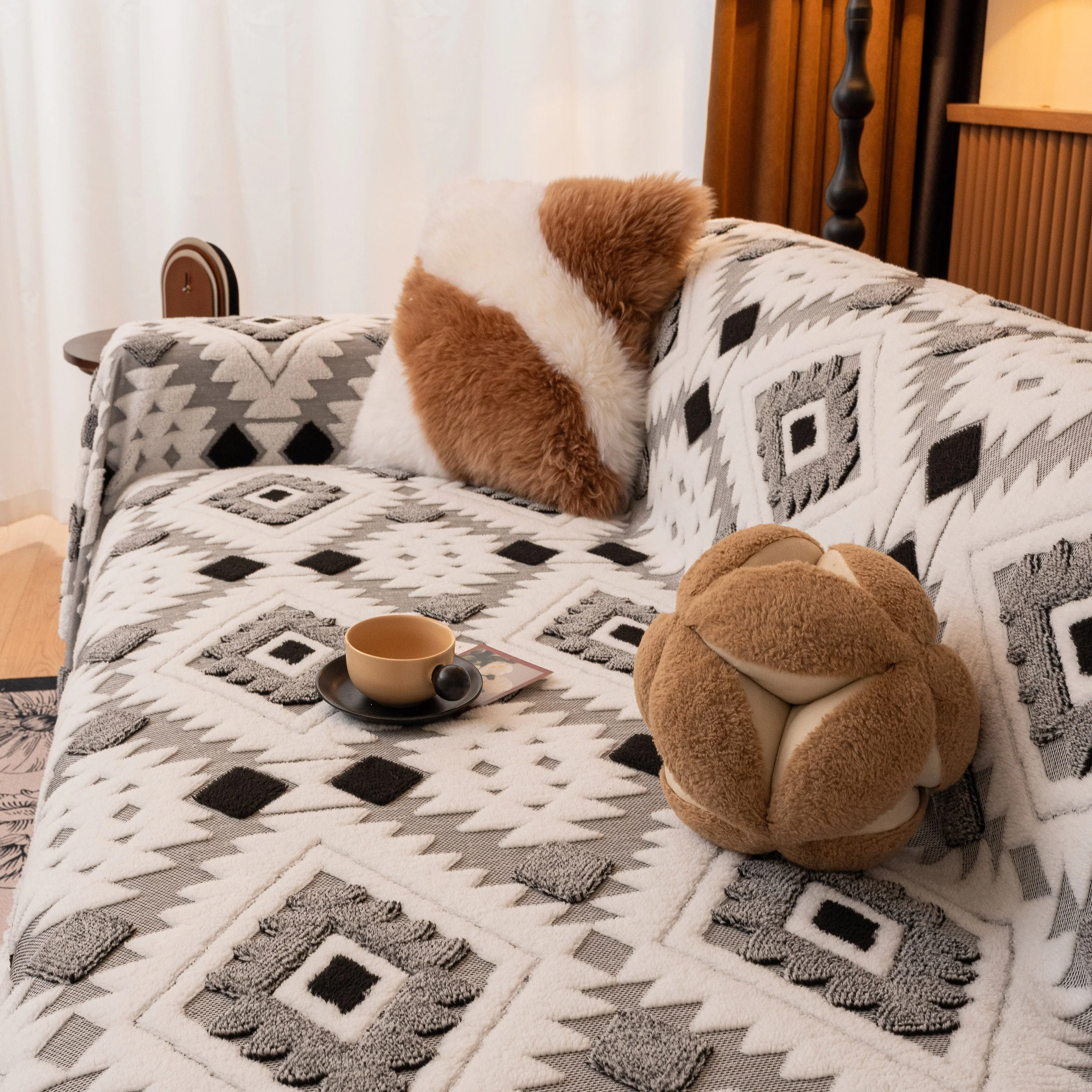 Bohemian Tufted Sofa Cover, Soft Sherpa Fleece Throw Blanket with 3D Aztec Geometric - Image 19